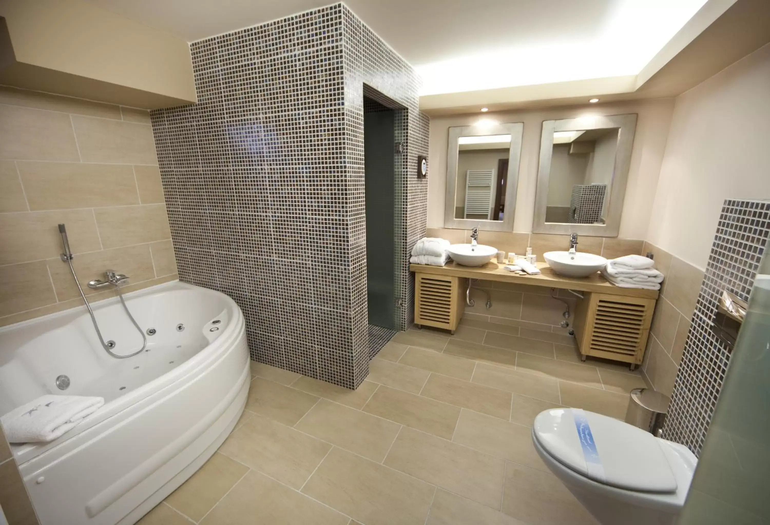 Bathroom in Kazarma Hotel
