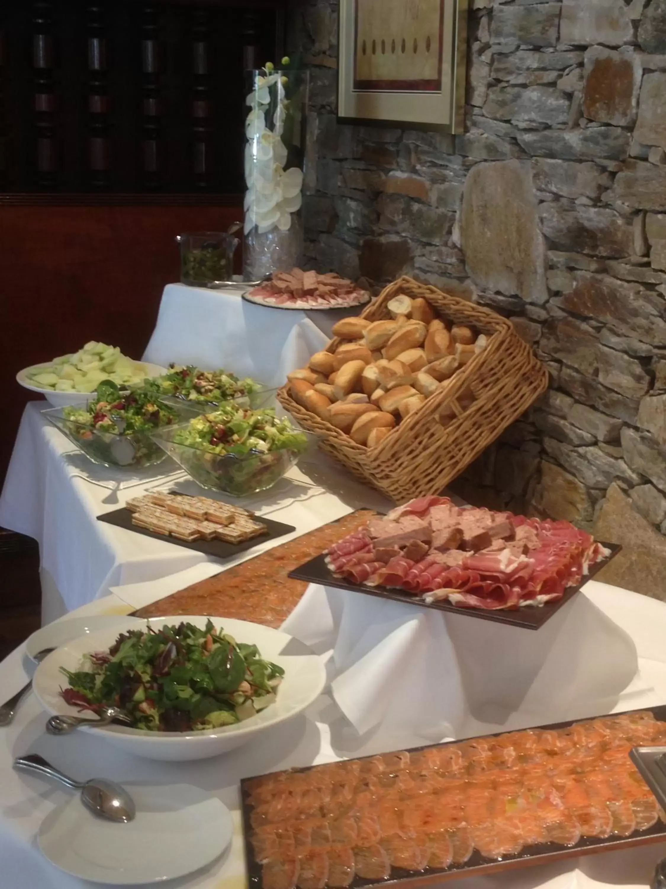 Food and drinks in Castel Vecchio Food and drinks in Castel Vecchio