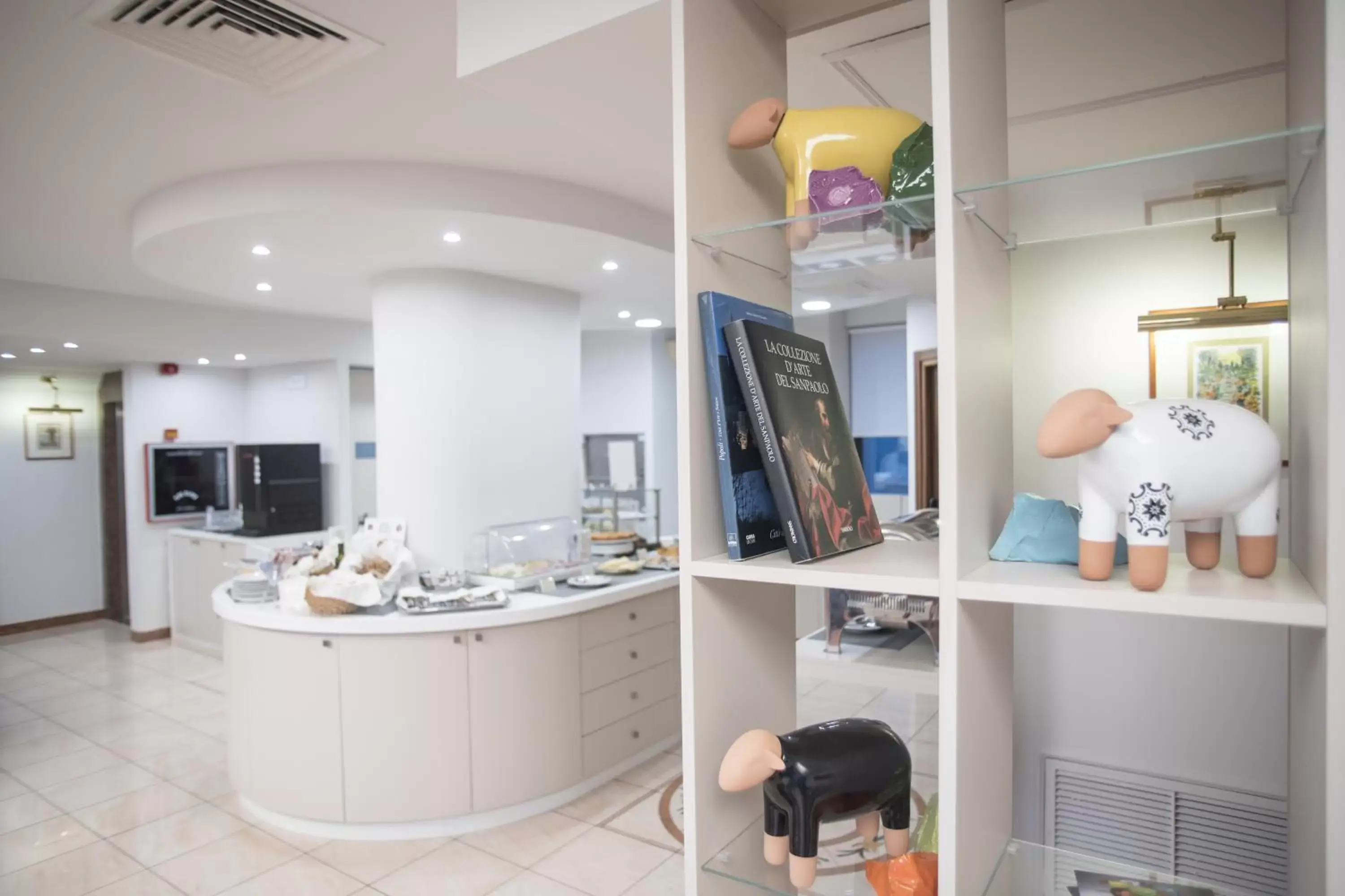 Lounge or bar in Hotel Plaza Lounge or bar in Hotel Plaza