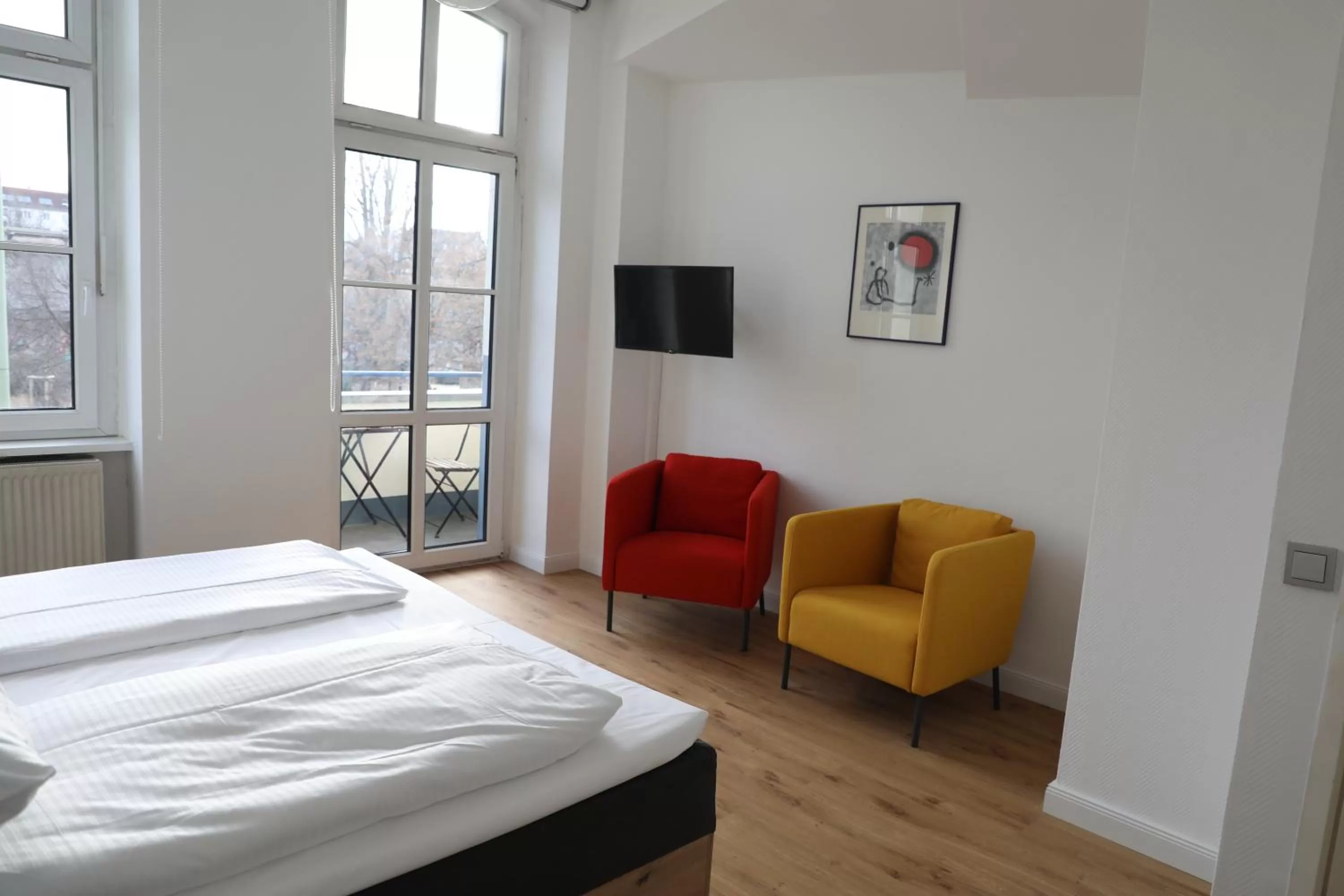 Photo of the whole room, Bed in Art Hotel Charlottenburger Hof Berlin