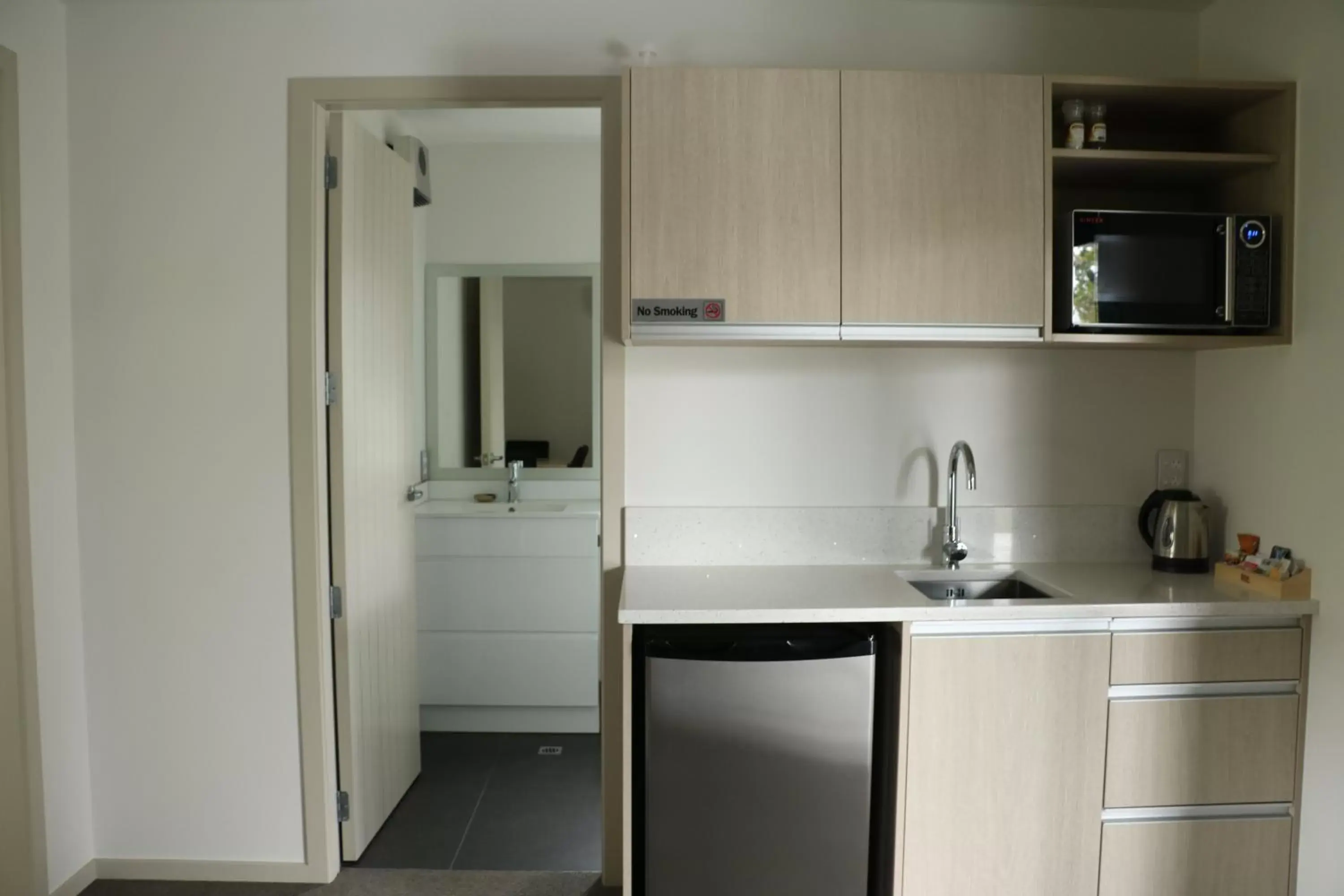 Kitchen/Kitchenette in MCM Motel Christchurch