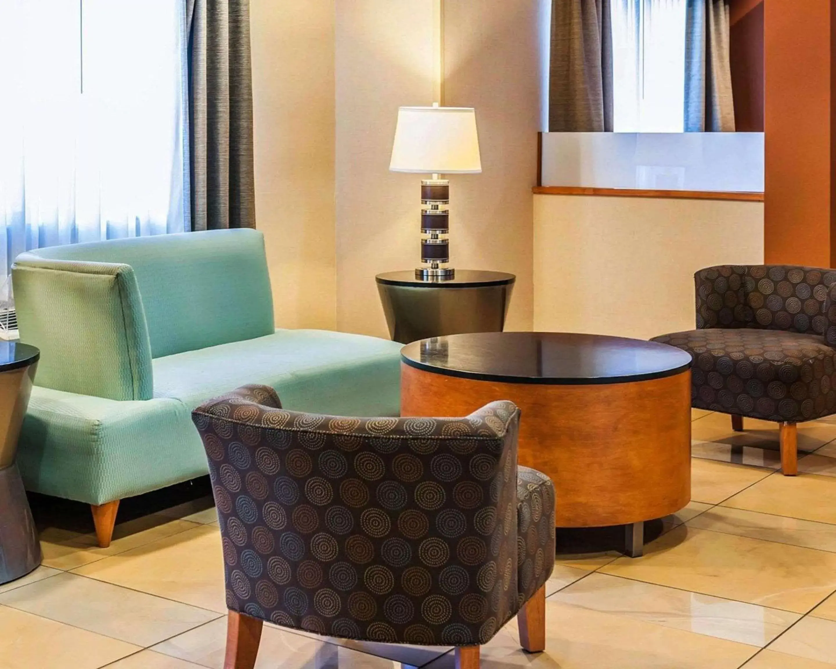 Lobby or reception, Seating Area in Comfort Inn Avon-Indianapolis West