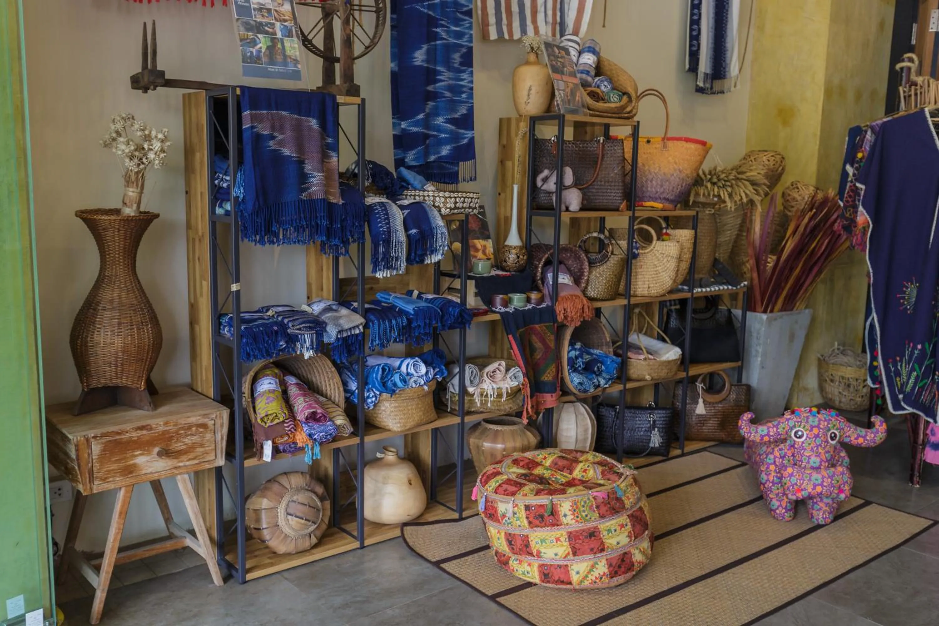 On-site shops in Baan Laimai Beach Resort & Spa - SHA Extra Plus