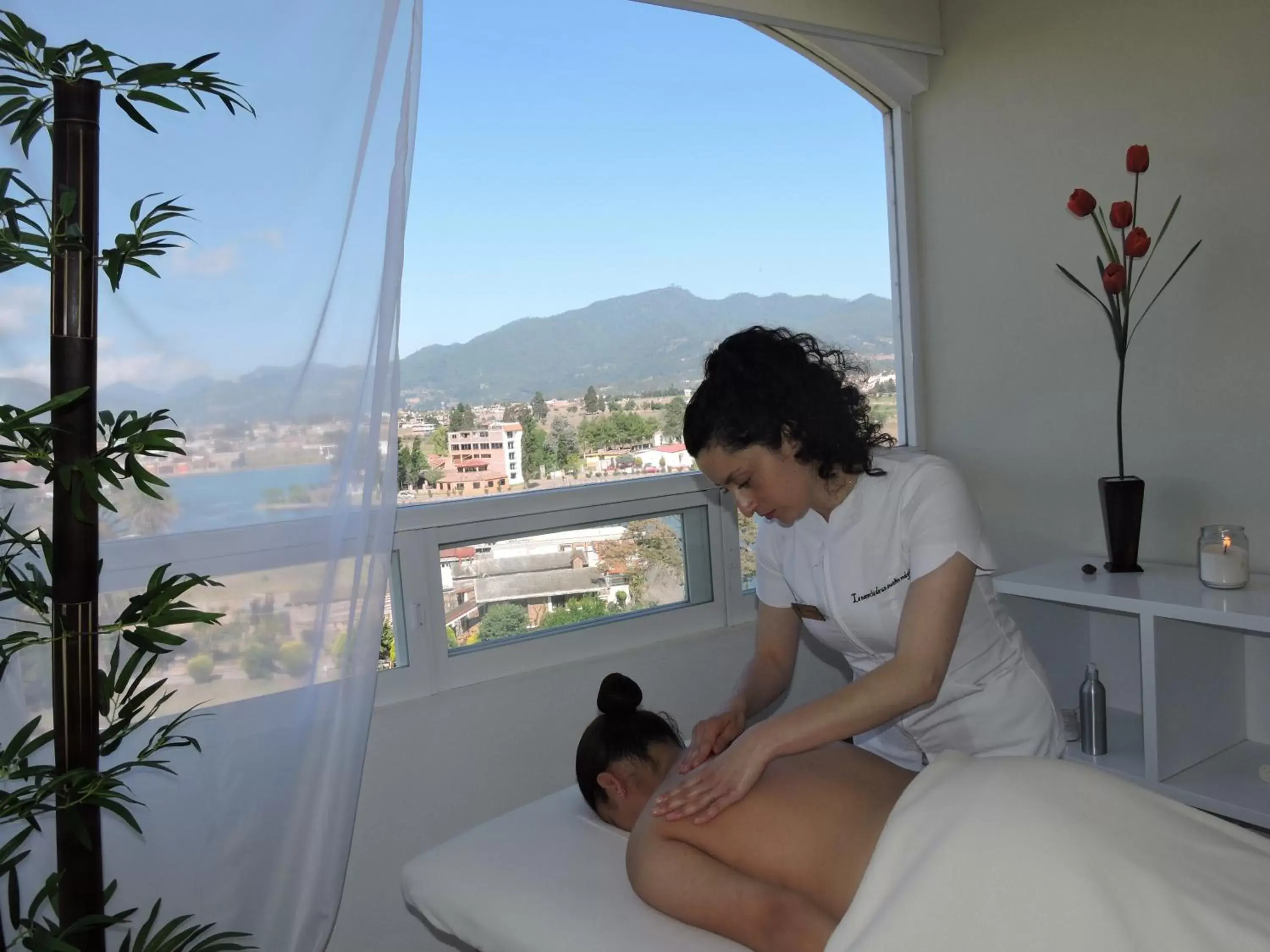Massage in Hotel 9 Manantiales