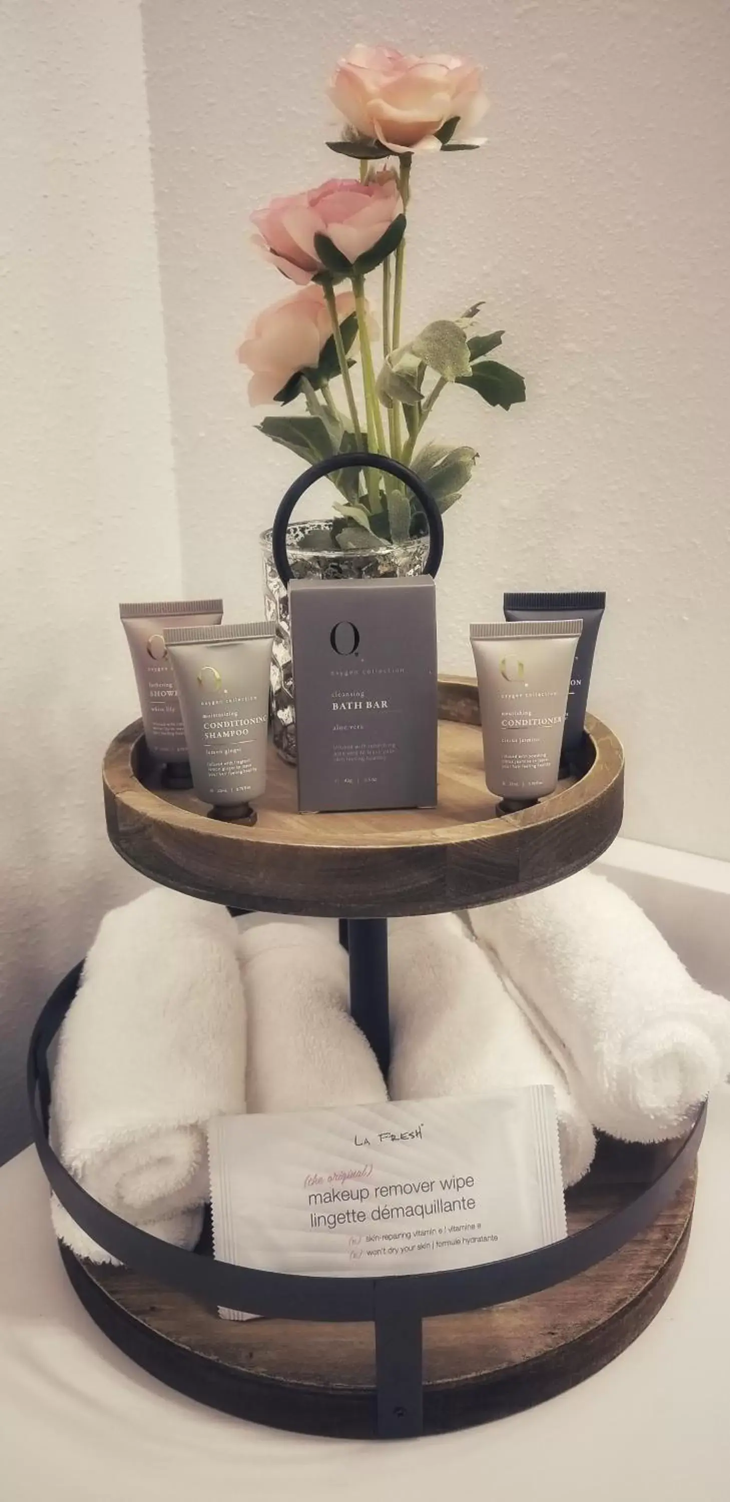 Standard King Room - single occupancy in Waterfront Hotel Standard King Room - single occupancy in Waterfront Hotel