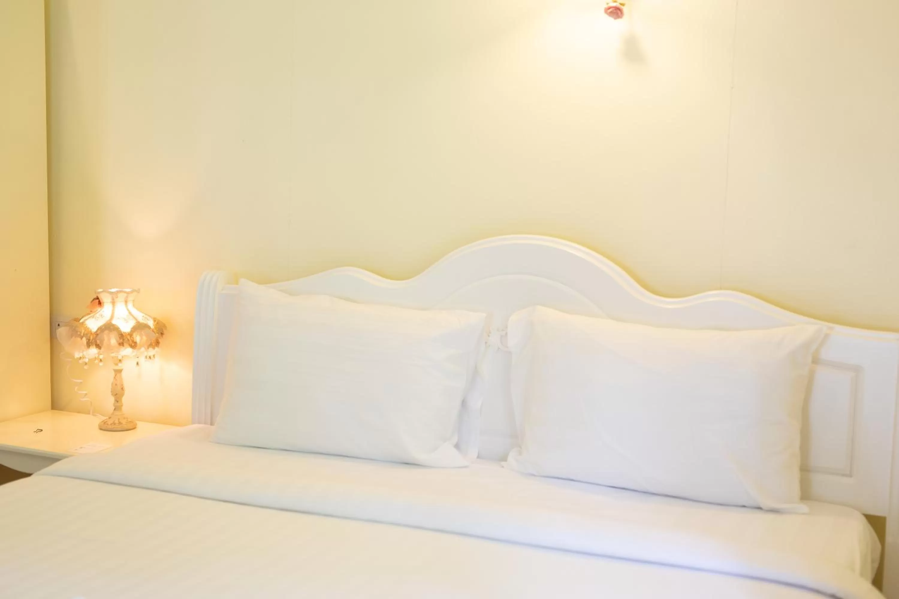 Bed in Sakarin Valley Resort