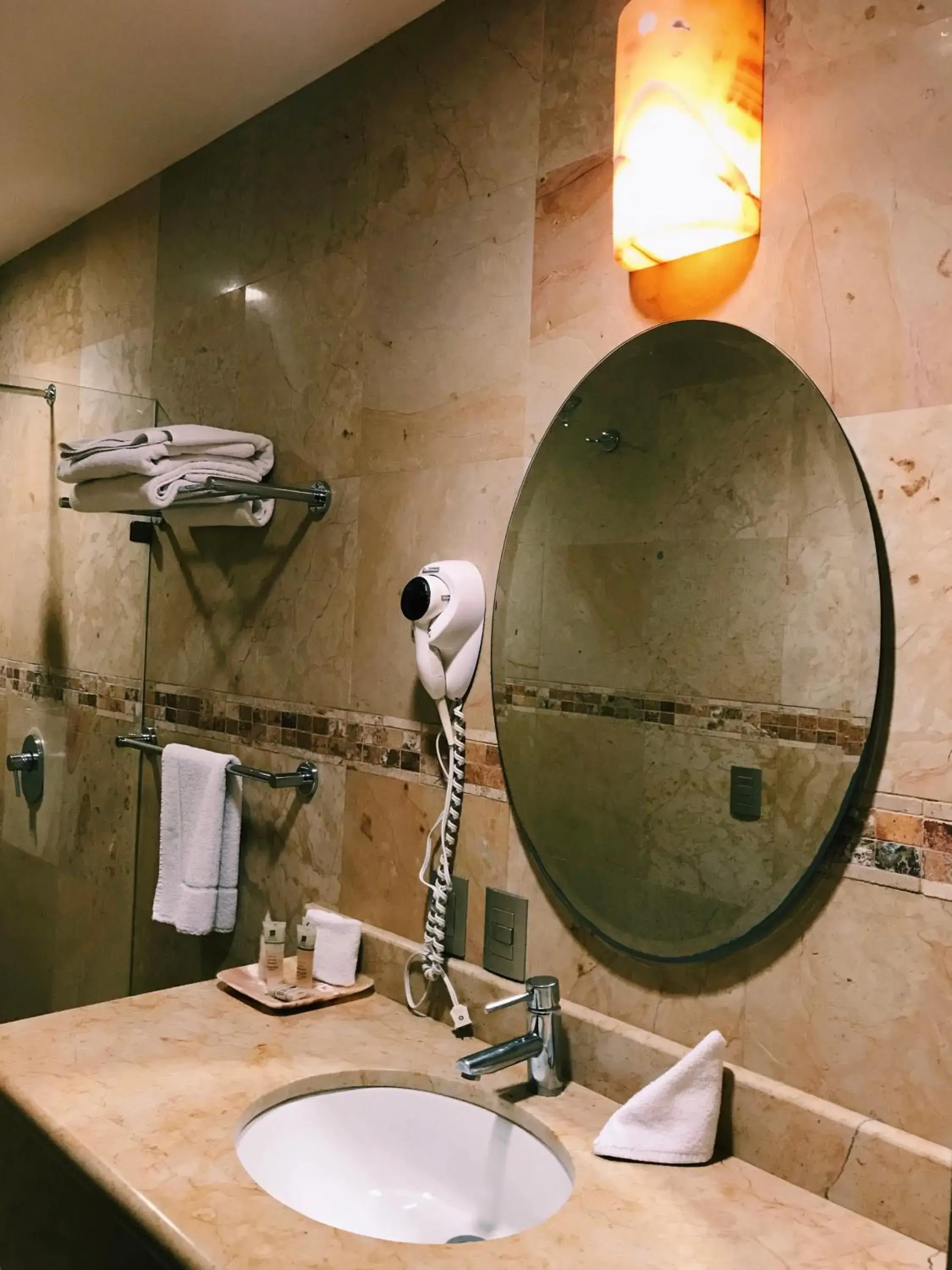 Toilet, Bathroom in Hotel Casa las Mercedes