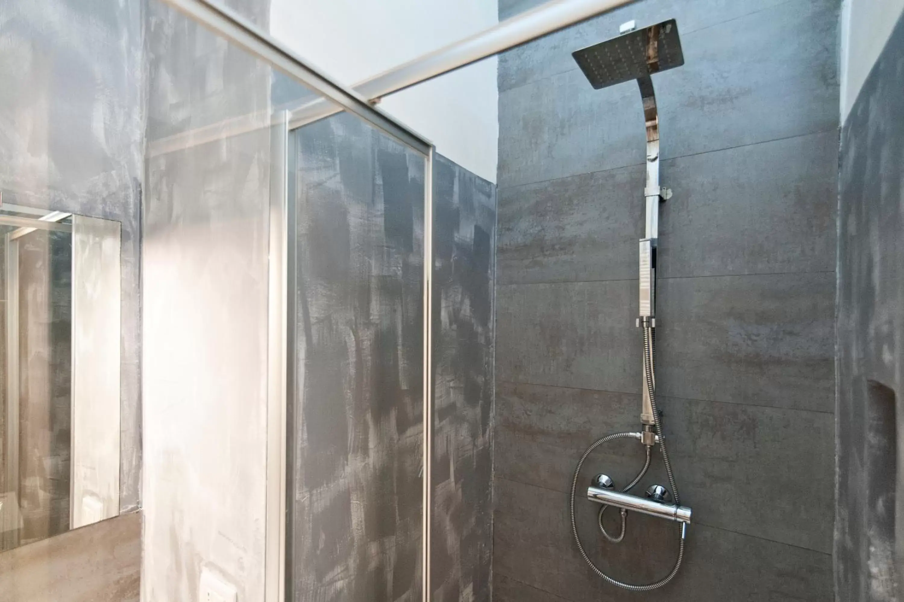 Shower, Bathroom in Casa di Lo Suites