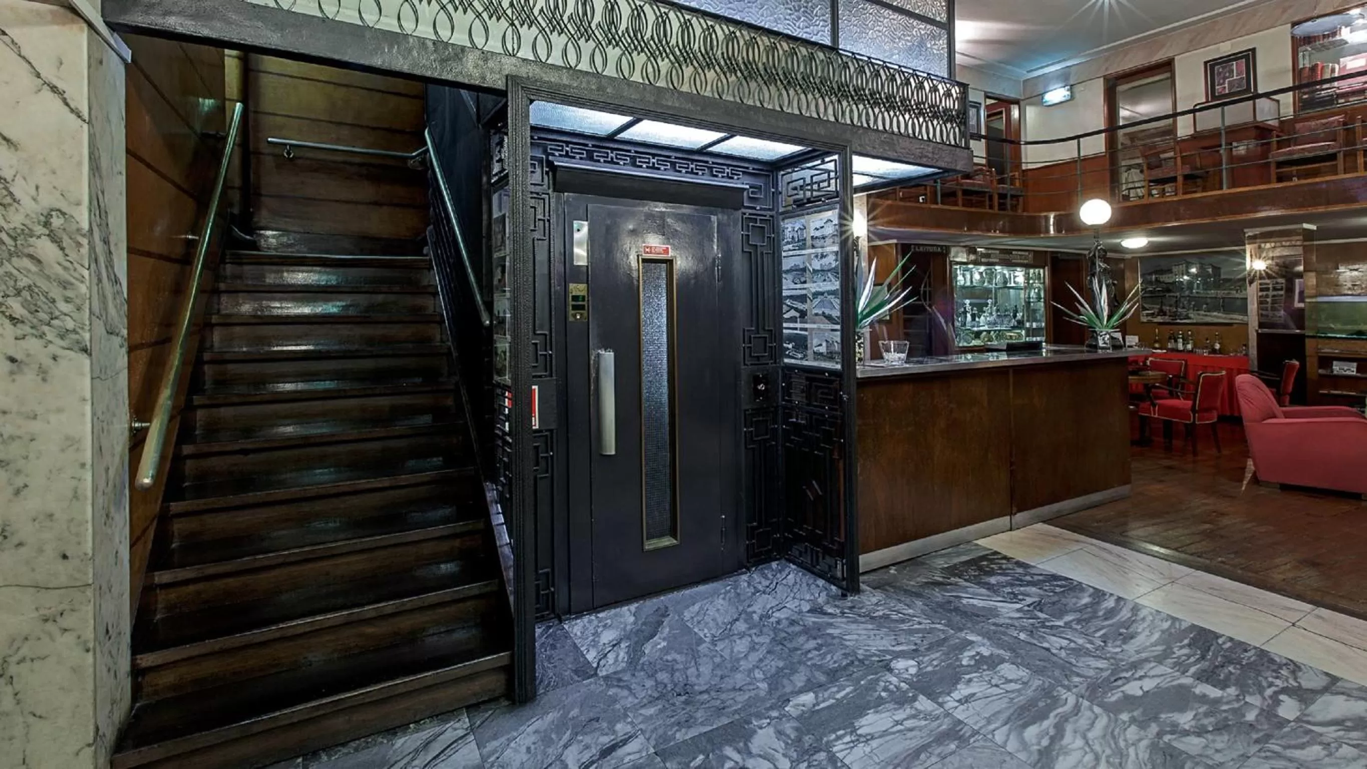 Lobby or reception in Hotel Astoria