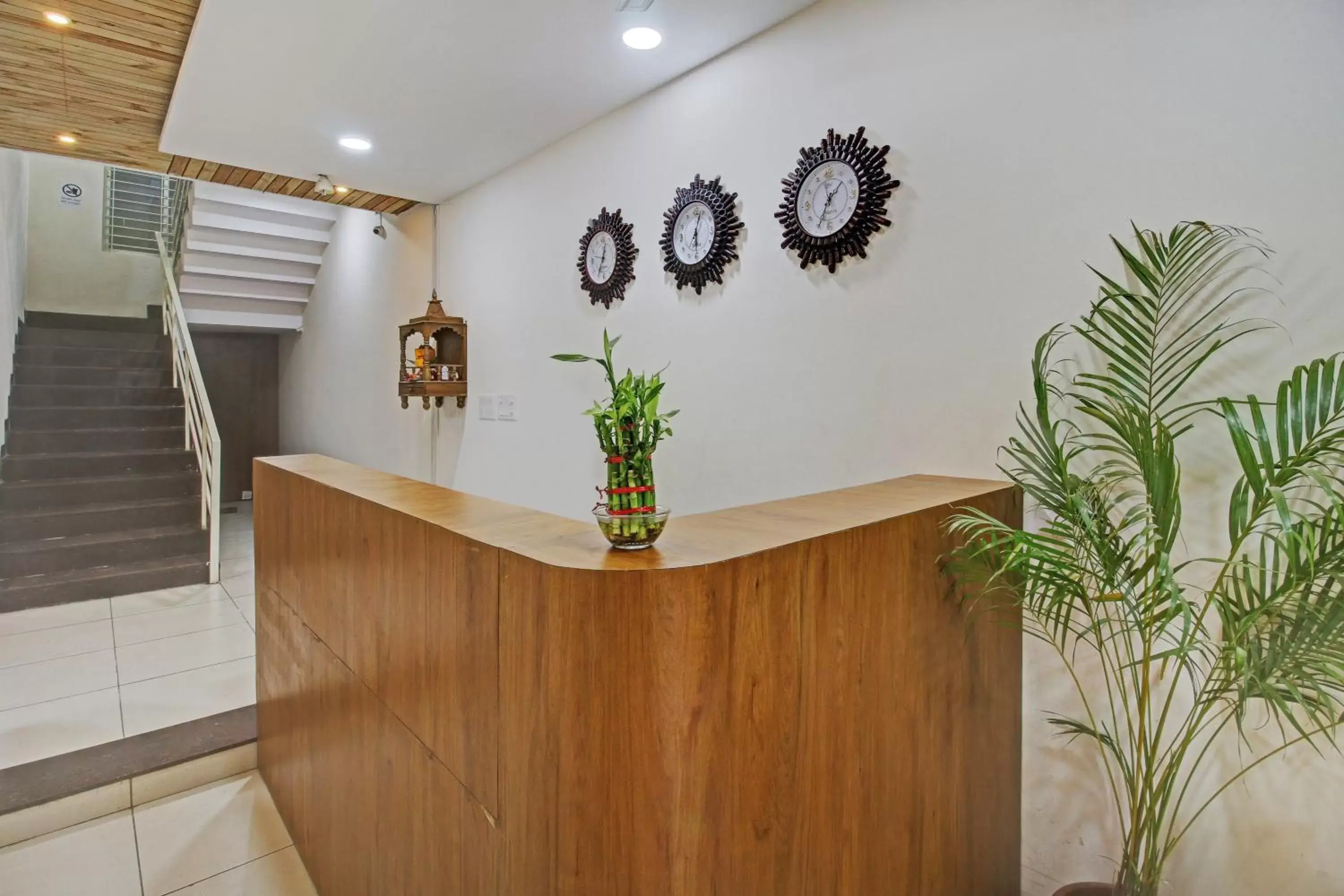 Lobby or reception in Treebo Krishna Regency ISBT Bus Stop Lobby or reception in Treebo Krishna Regency ISBT Bus Stop