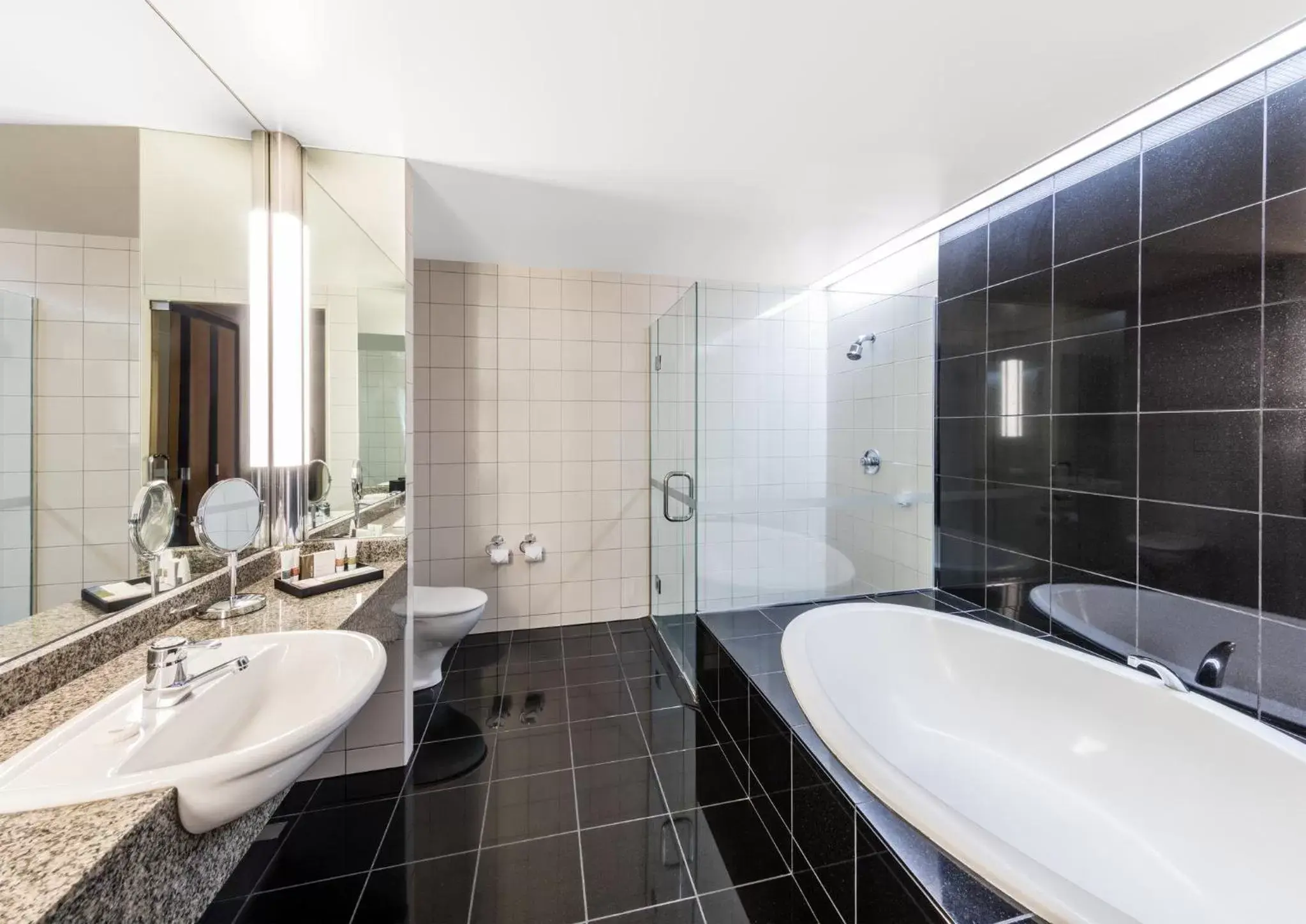 Photo of the whole room, Bathroom in Crowne Plaza Auckland, an IHG Hotel