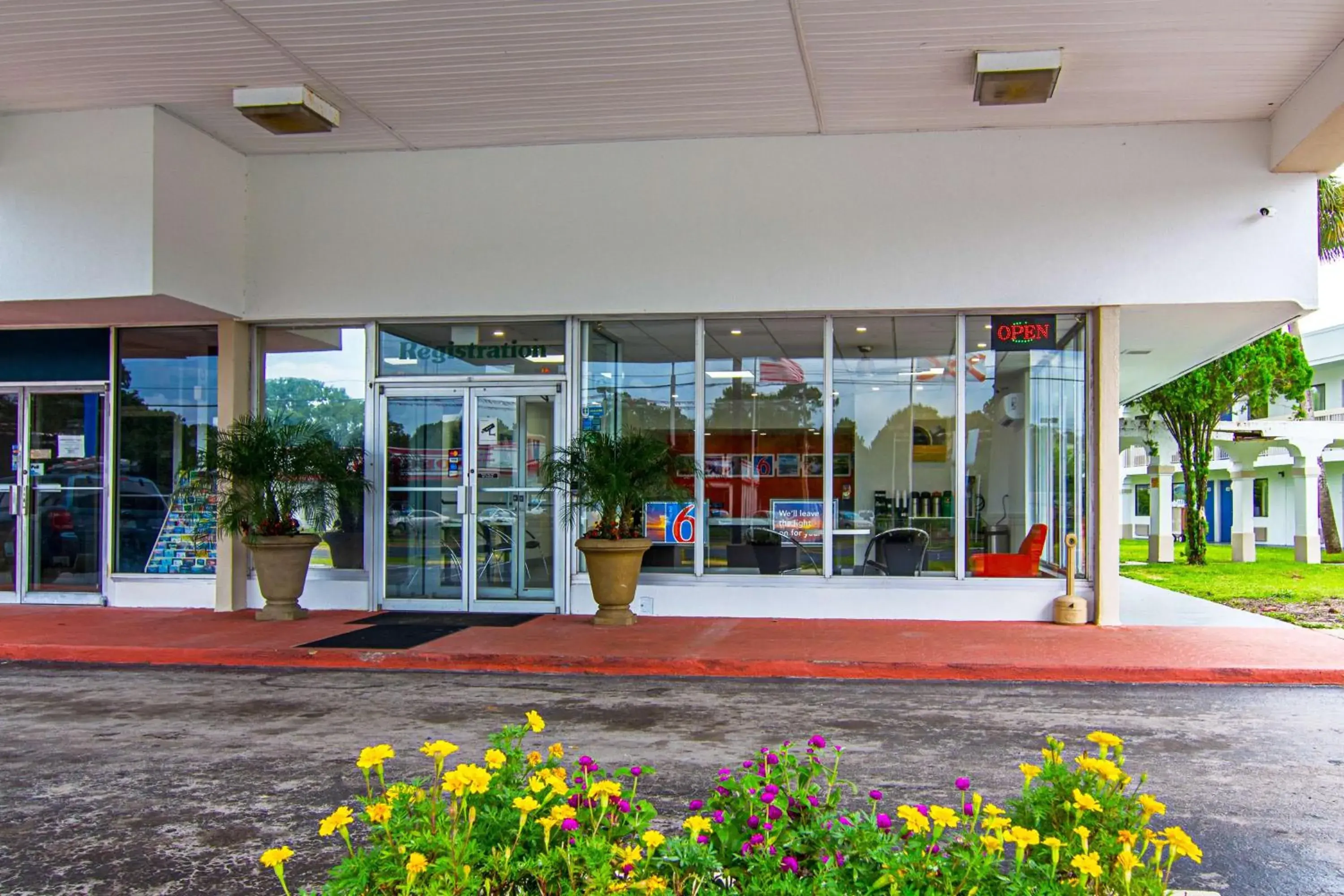 Property building in Motel 6-Starke, FL