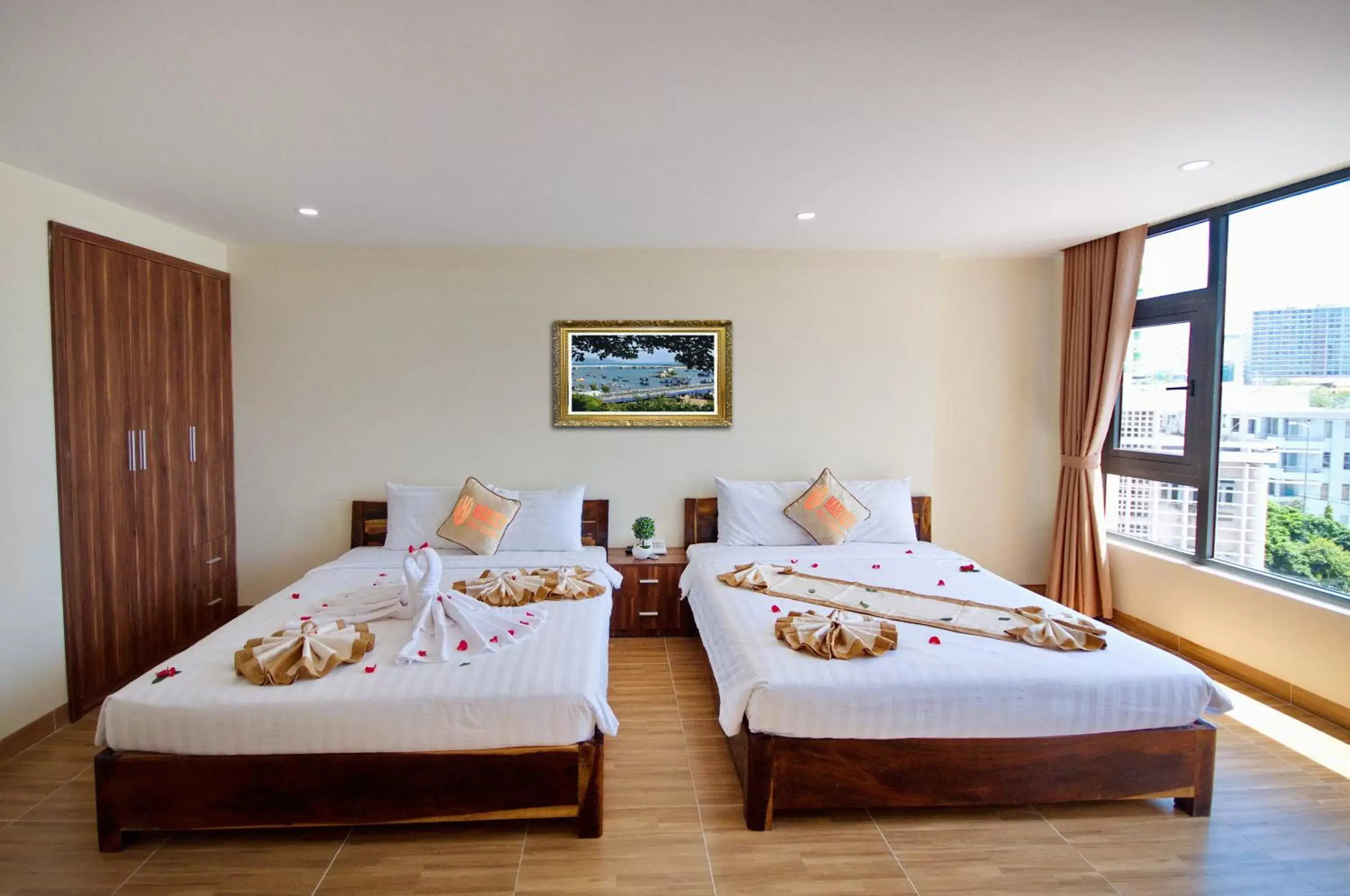 City view, Bed in Harvey Hotel & Apartments City view, Bed in Harvey Hotel & Apartments