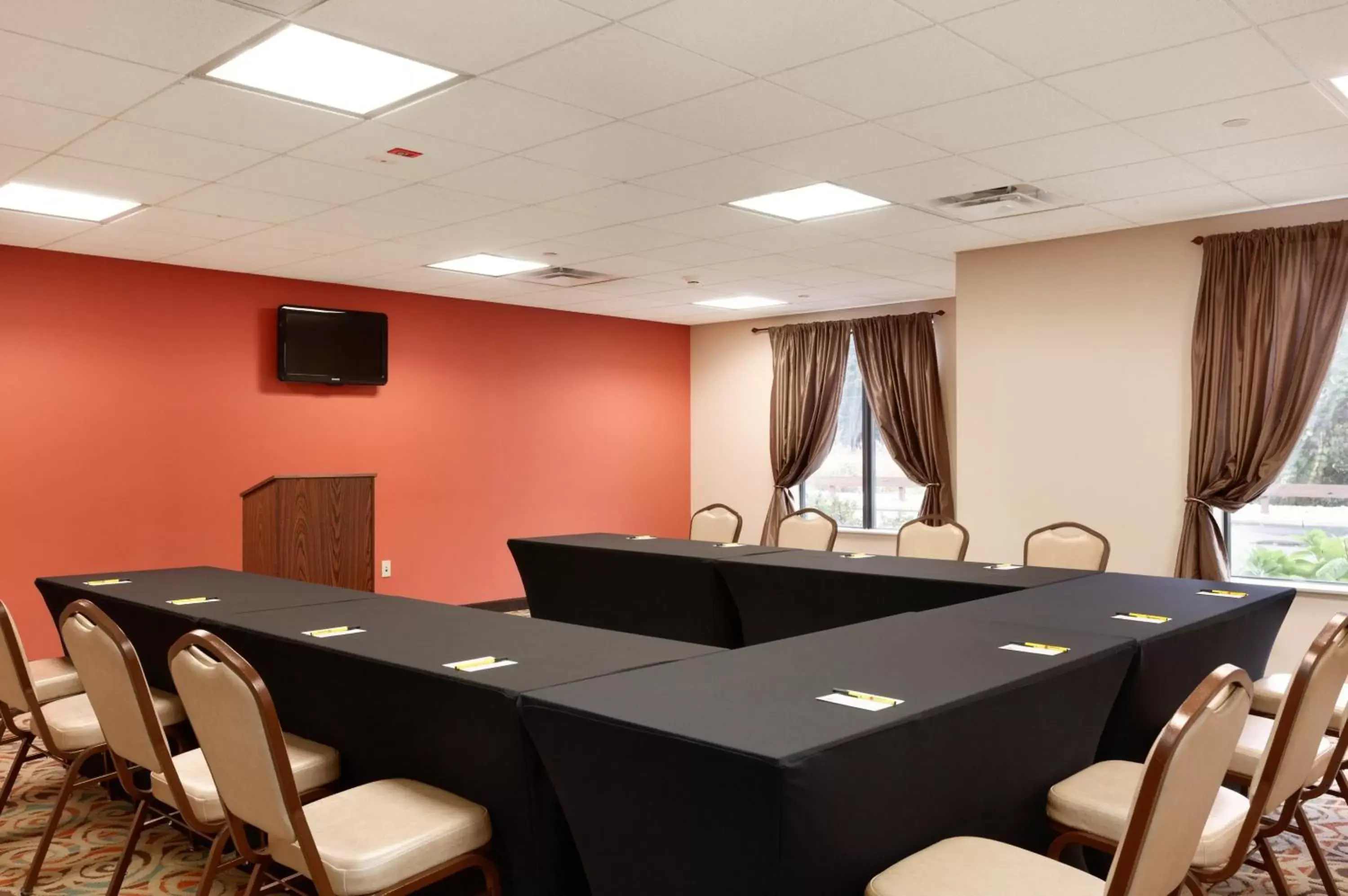 Business facilities in Super 8 by Wyndham Pennsville/Wilmington