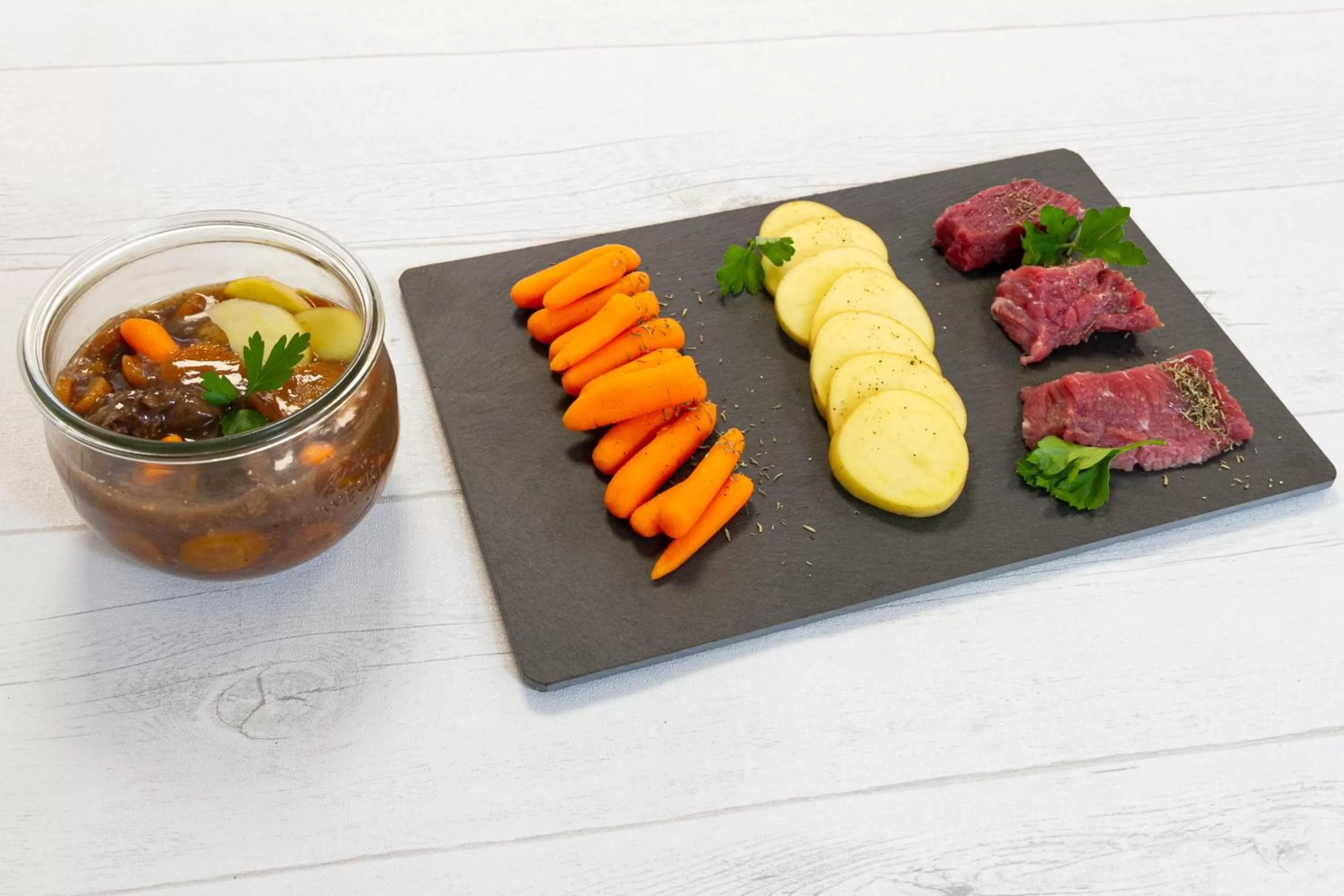 Food and drinks in Comfort Aparthotel Besancon Hauts du Chazal