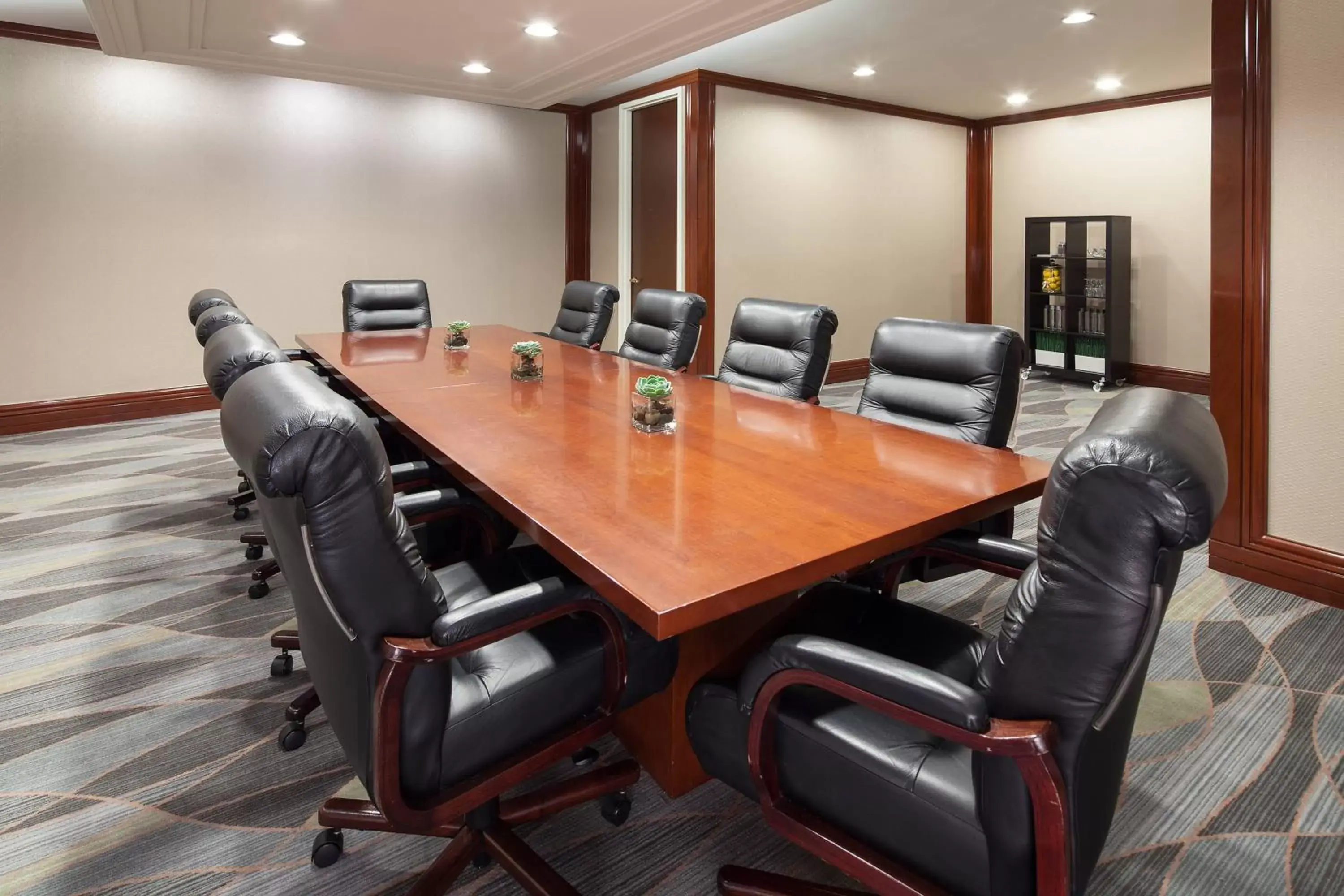 Meeting/conference room in The Westin Long Beach