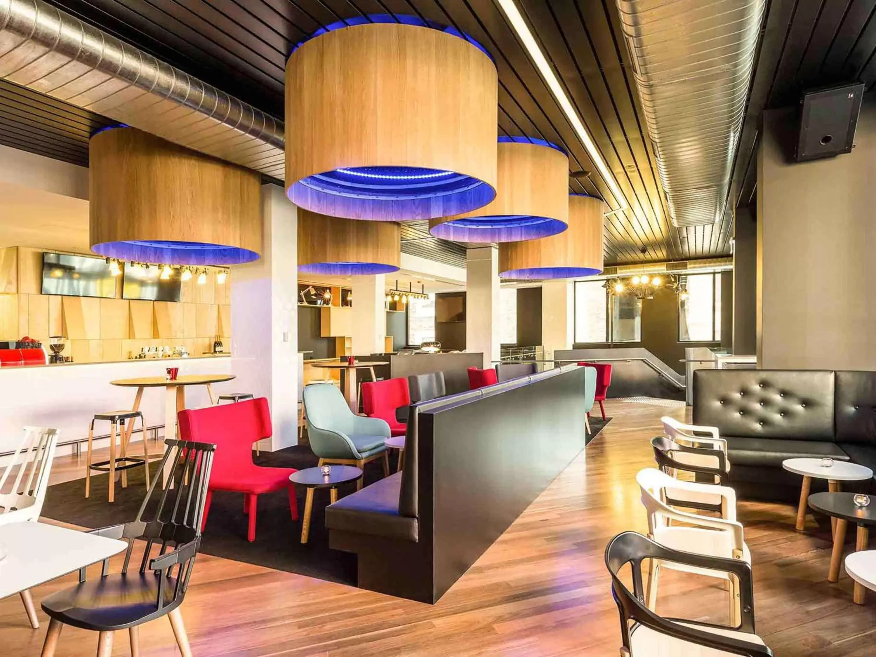 Restaurant/places to eat, Lounge/Bar in ibis Adelaide