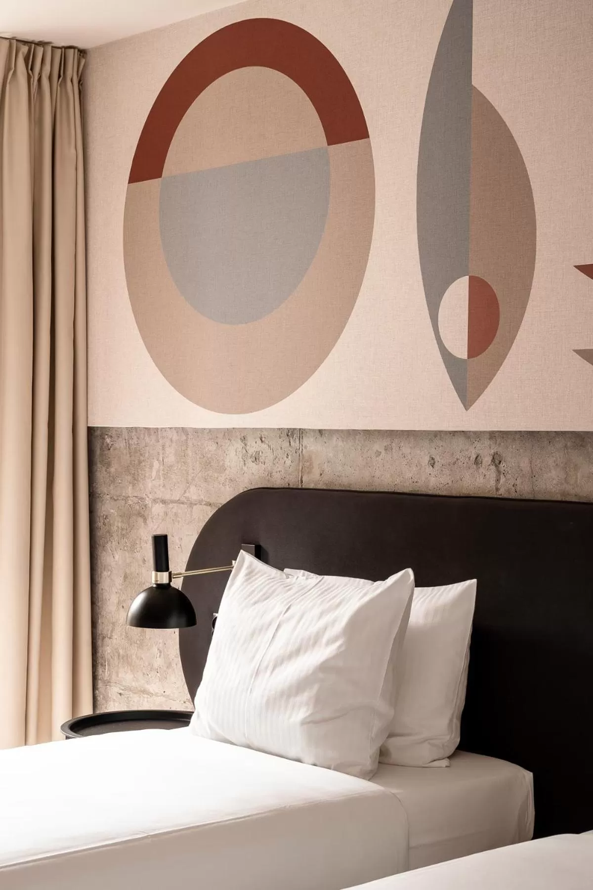 Bedroom, Bed in Forest Hotel