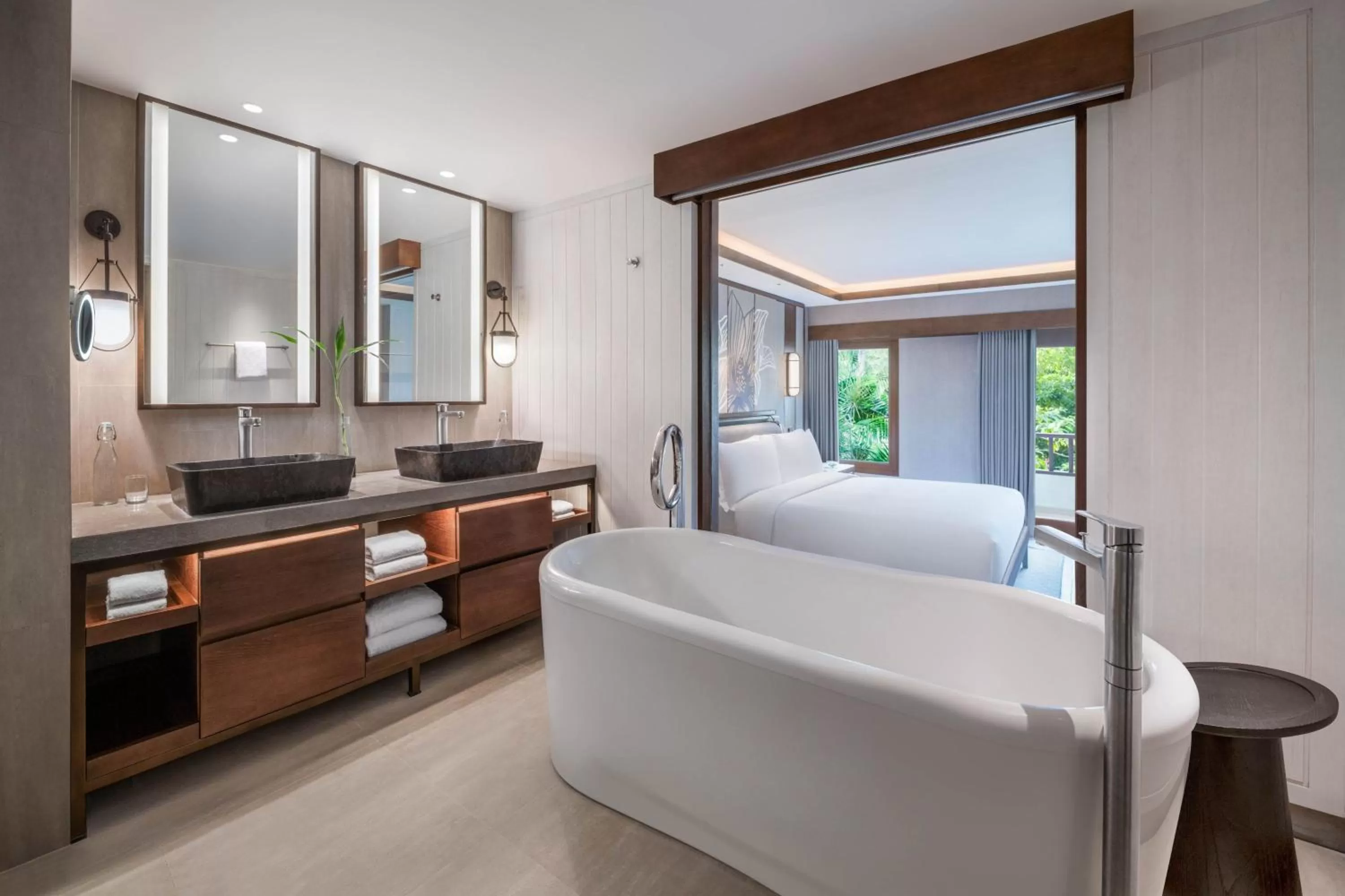 Bathroom, Bed in The Laguna, A Luxury Collection Resort & Spa, Nusa Dua, Bali