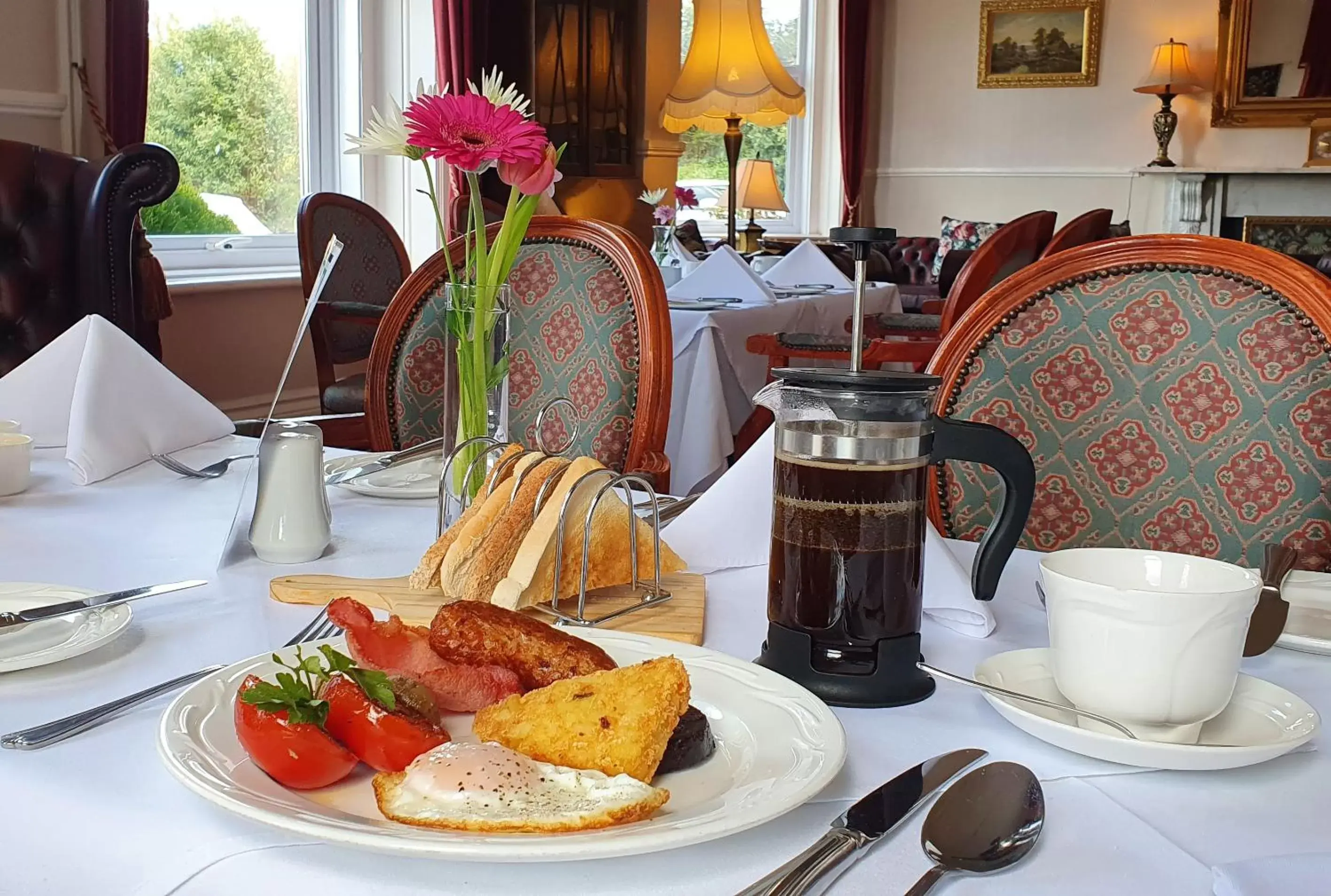 Breakfast, Restaurant/Places to Eat in Bourne Hall Country Hotel