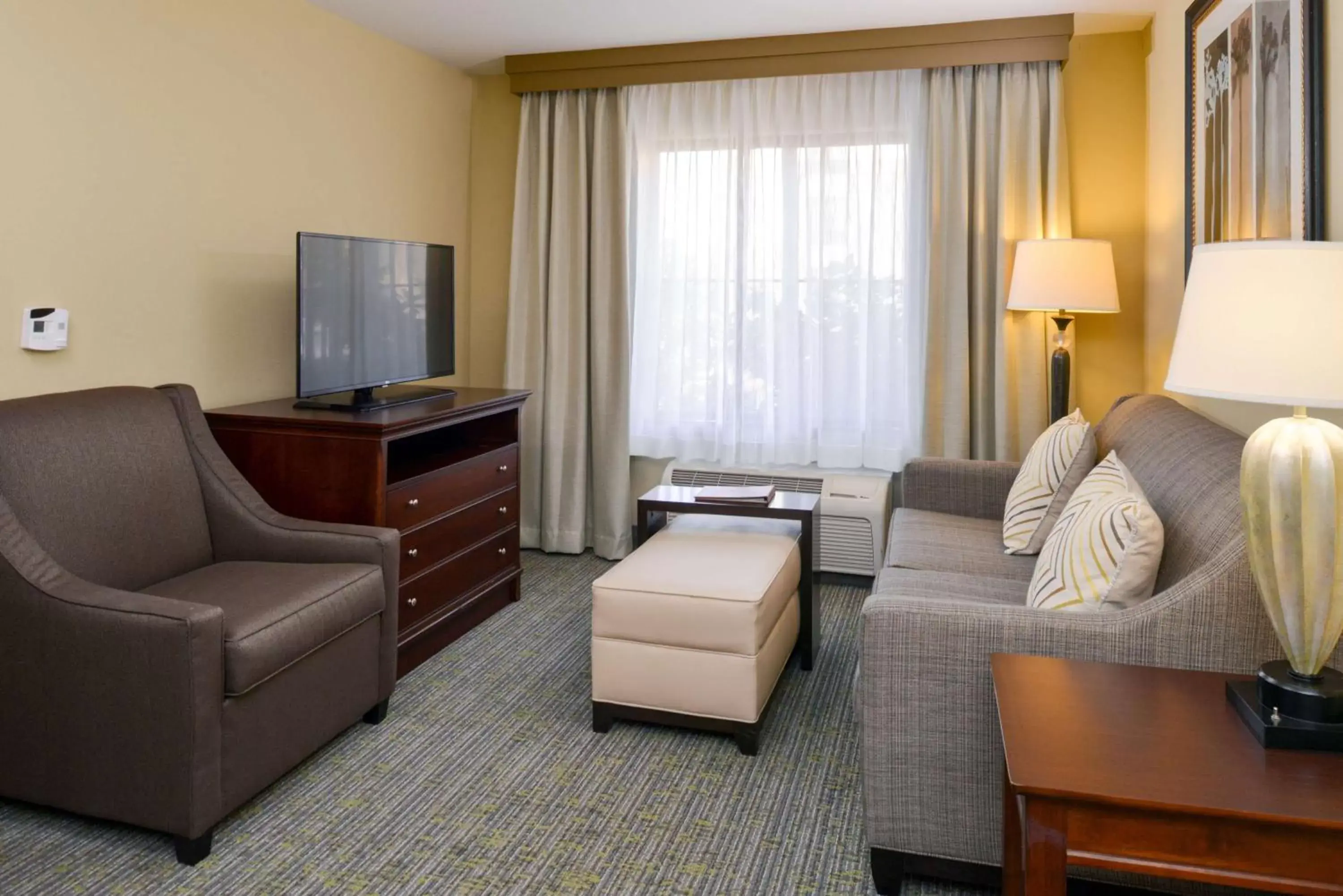 Living room, Seating Area in Homewood Suites by Hilton Fresno