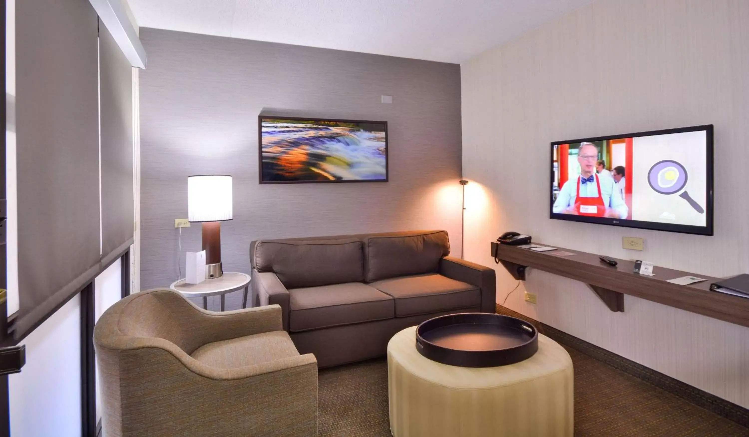 Living room, Seating Area in Embassy Suites by Hilton Denver Central Park