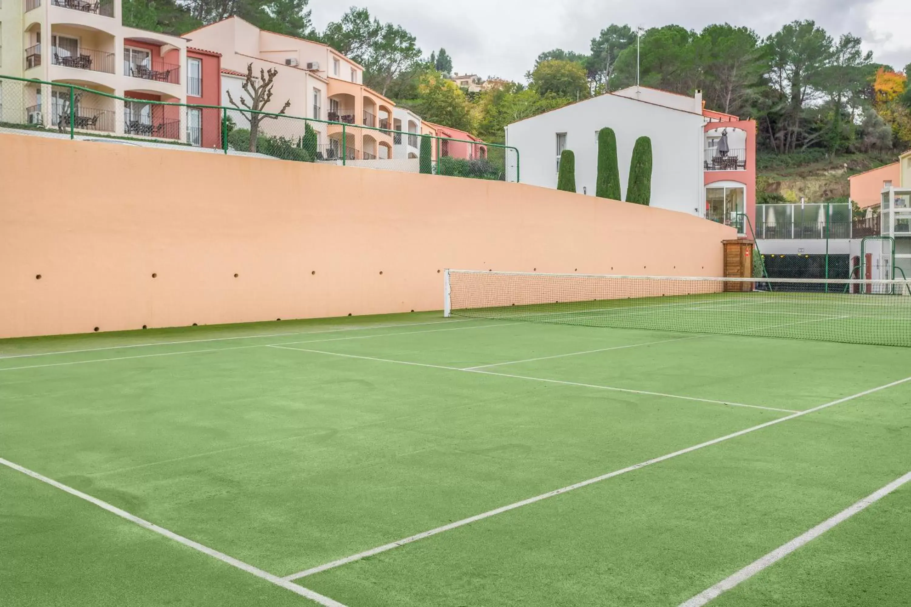 Tennis court, Tennis/Squash in Le Club Mougins