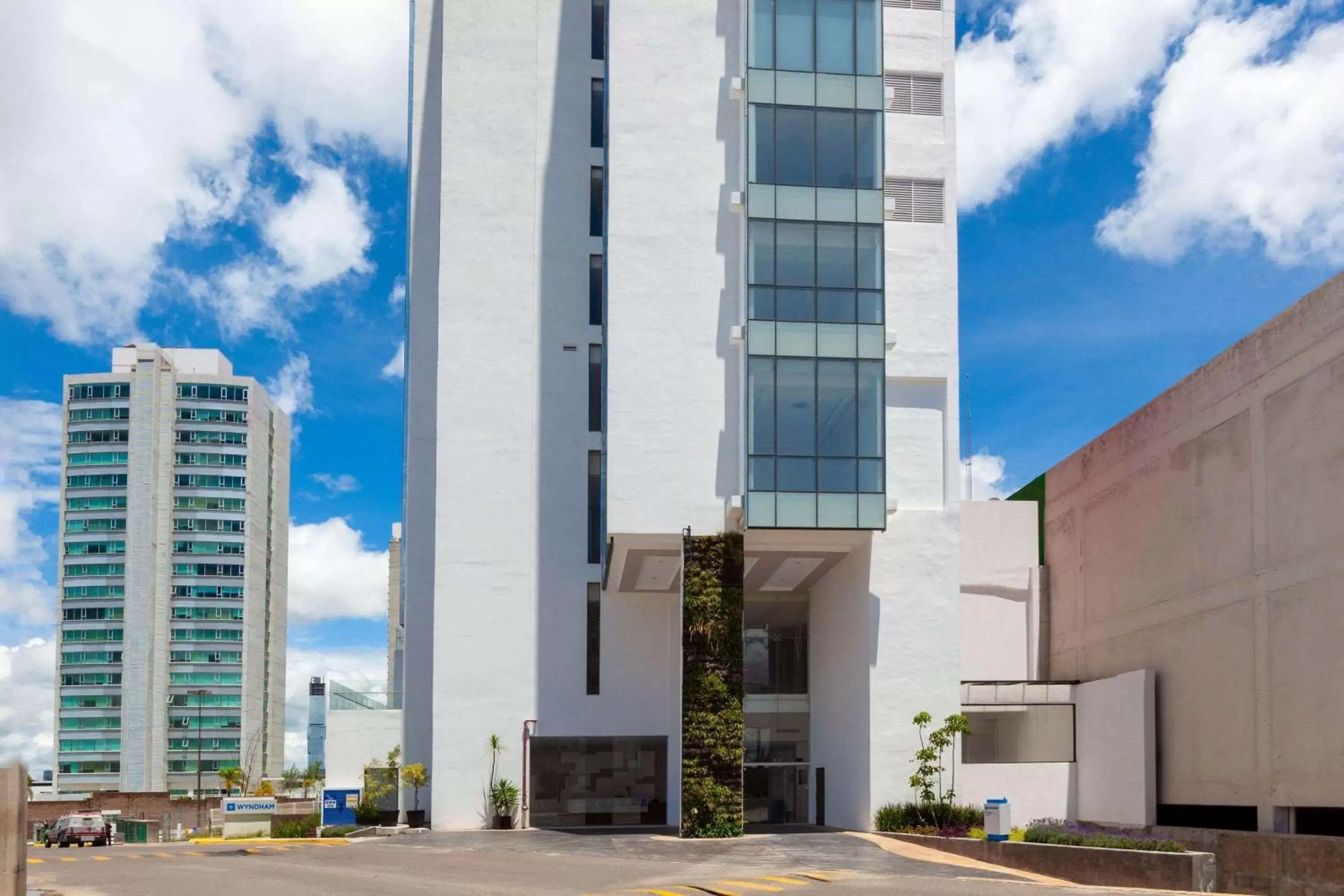 Property building in Wyndham Puebla Angelopolis Property building in Wyndham Puebla Angelopolis
