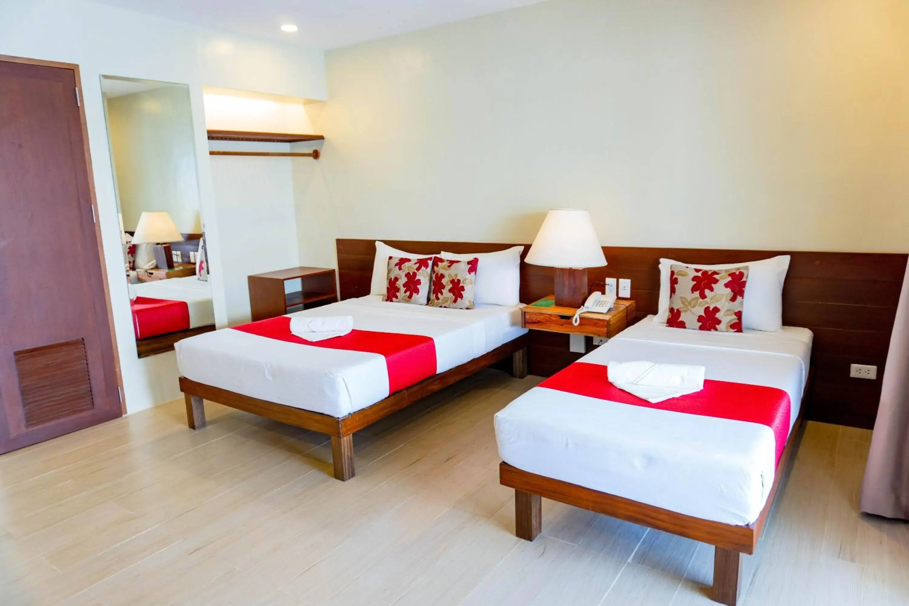 Bed in Almont Inland Resort