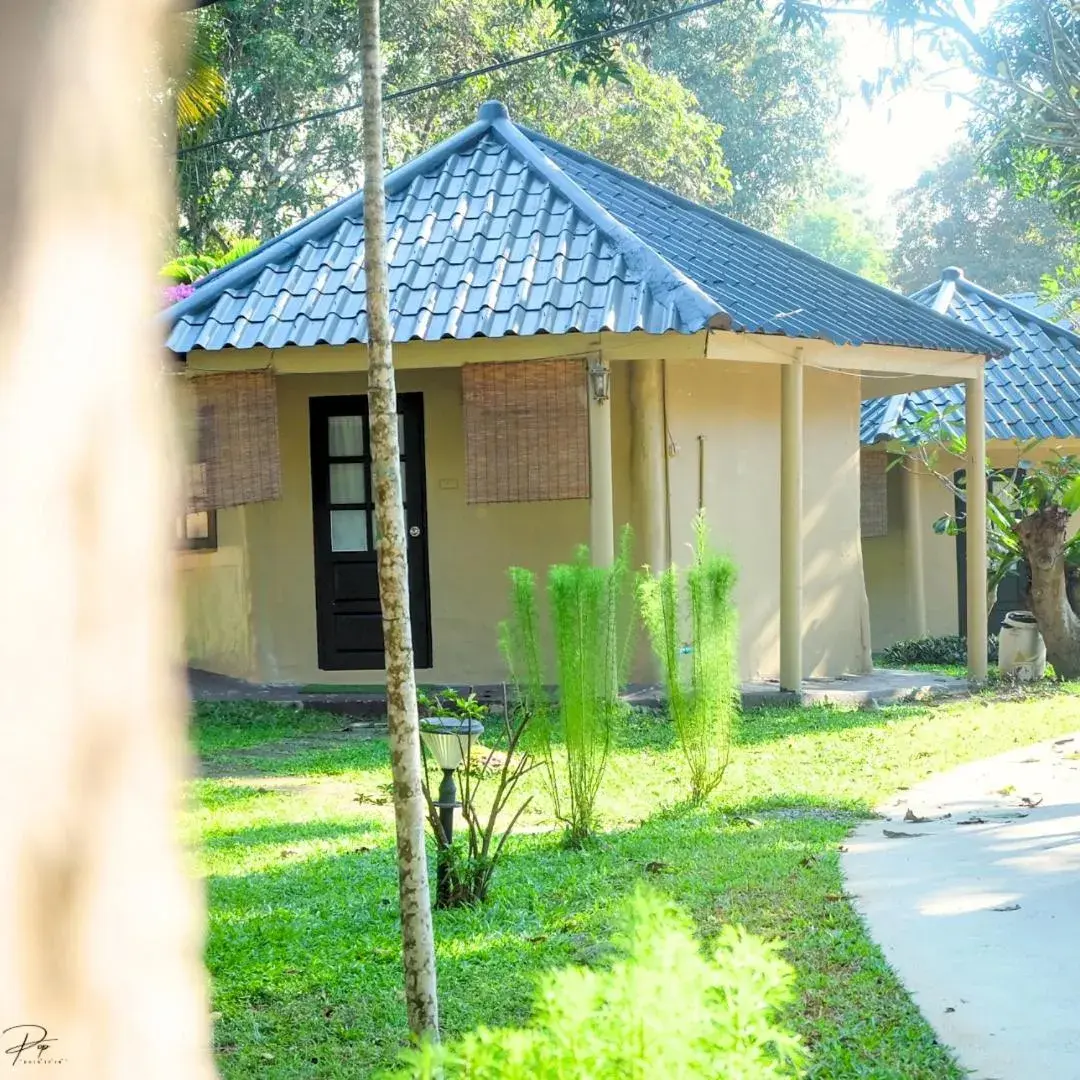 Property Building in Naturalpark Resort De Wangthong