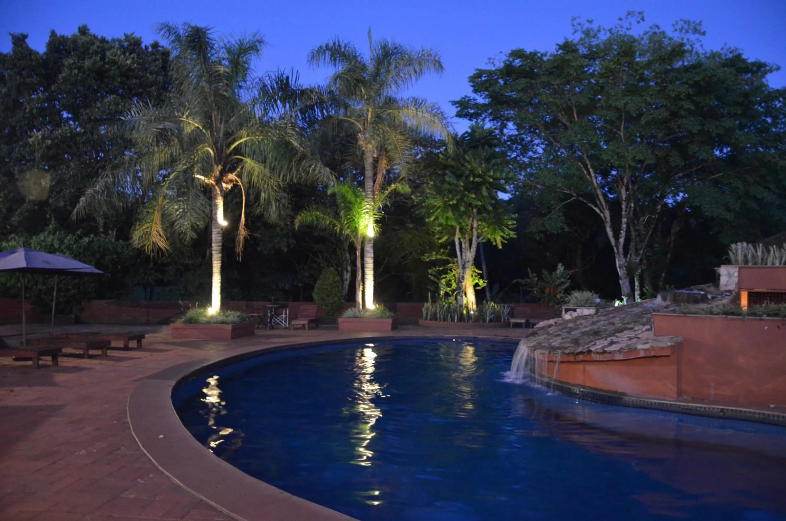 Swimming pool in Marcopolo Suites Iguazu