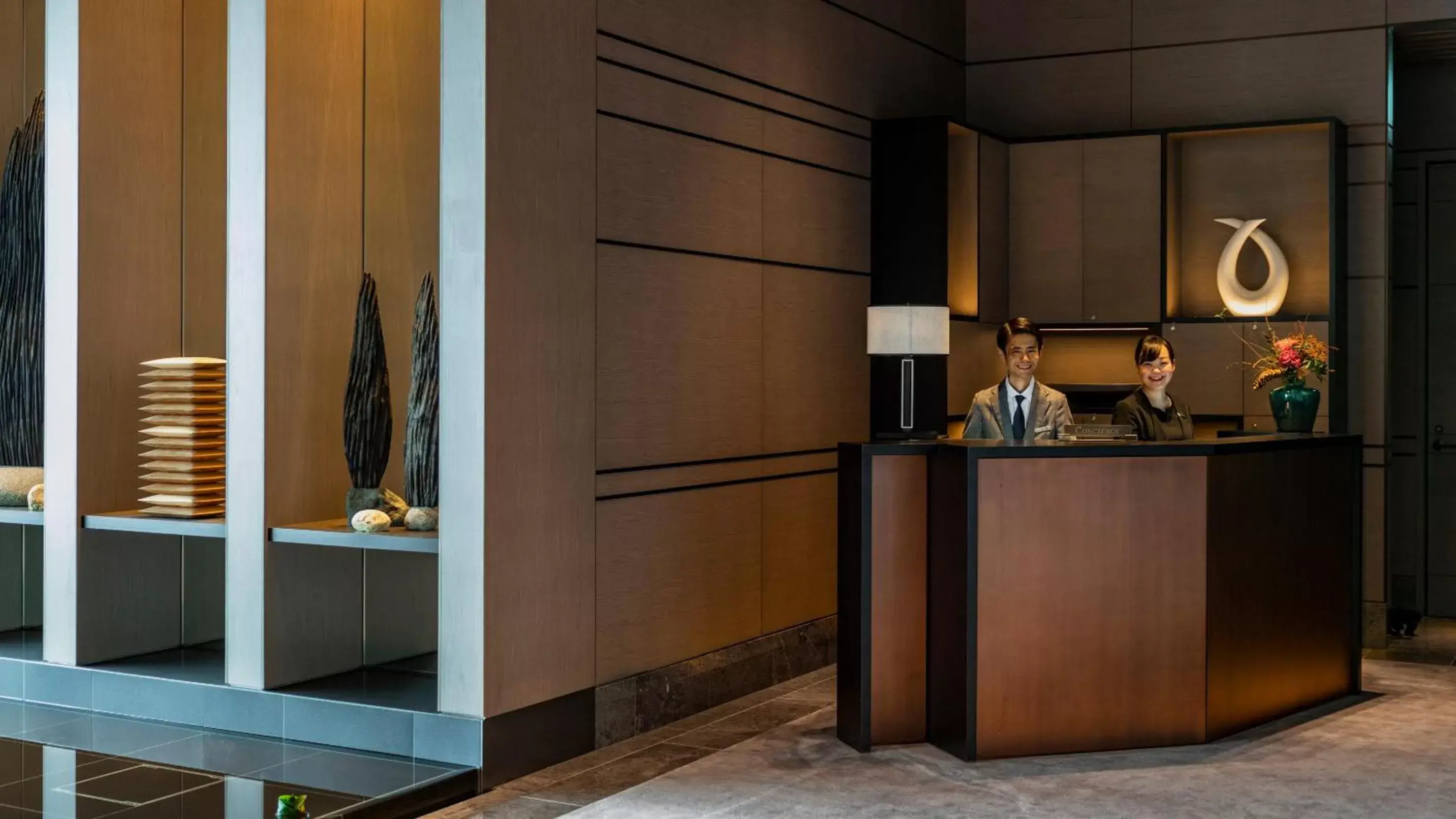 concierge in Four Seasons Hotel Tokyo at Otemachi