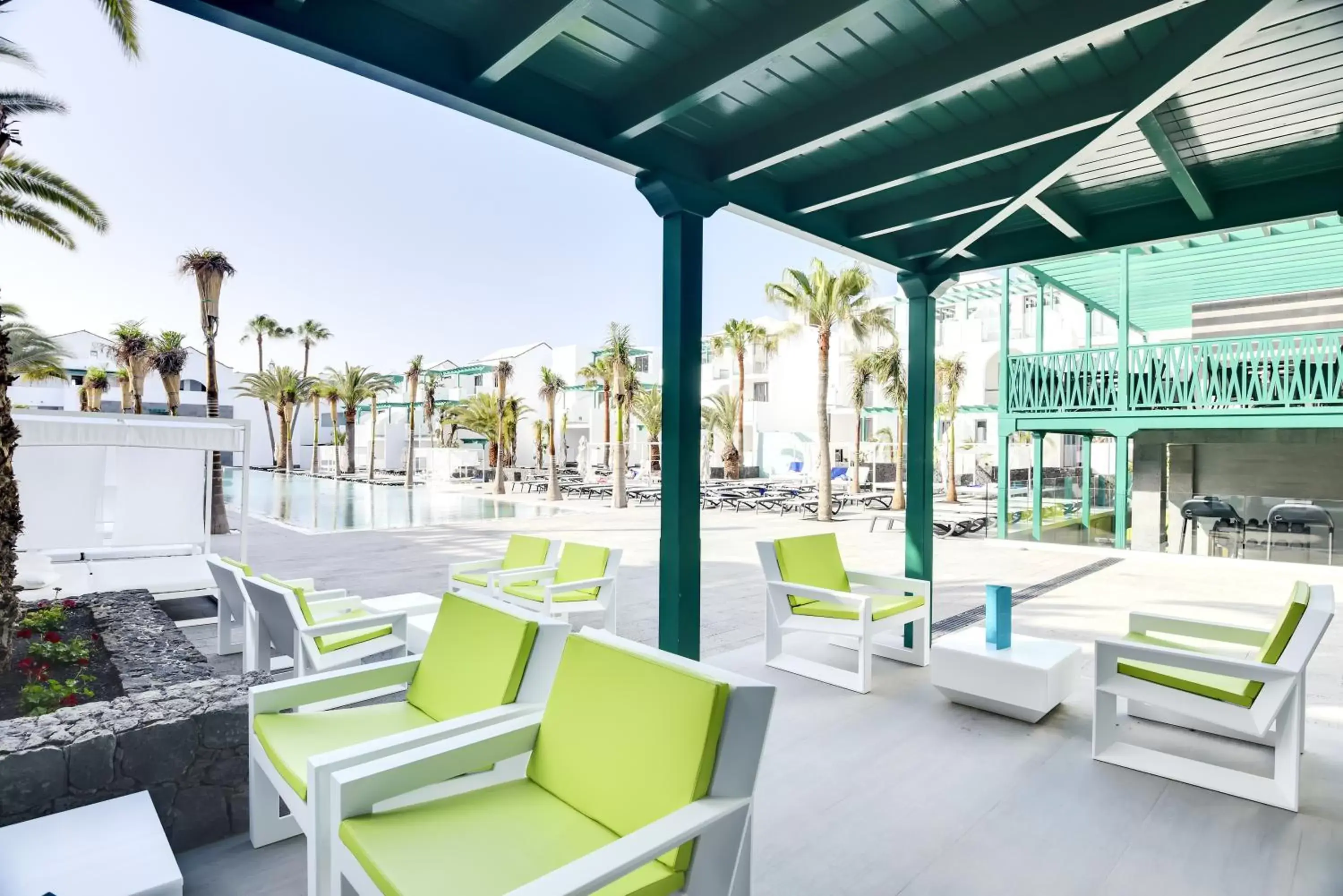 Lounge or bar in Barceló Teguise Beach - Adults Only Lounge or bar in Barceló Teguise Beach - Adults Only