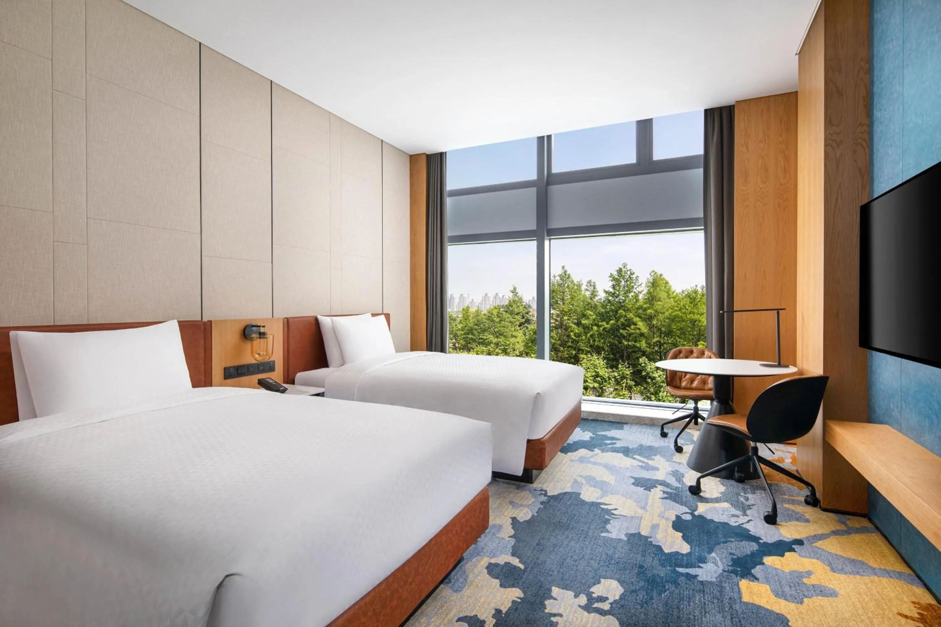Photo of the whole room, Bed in Four Points by Sheraton Shanghai Jiading