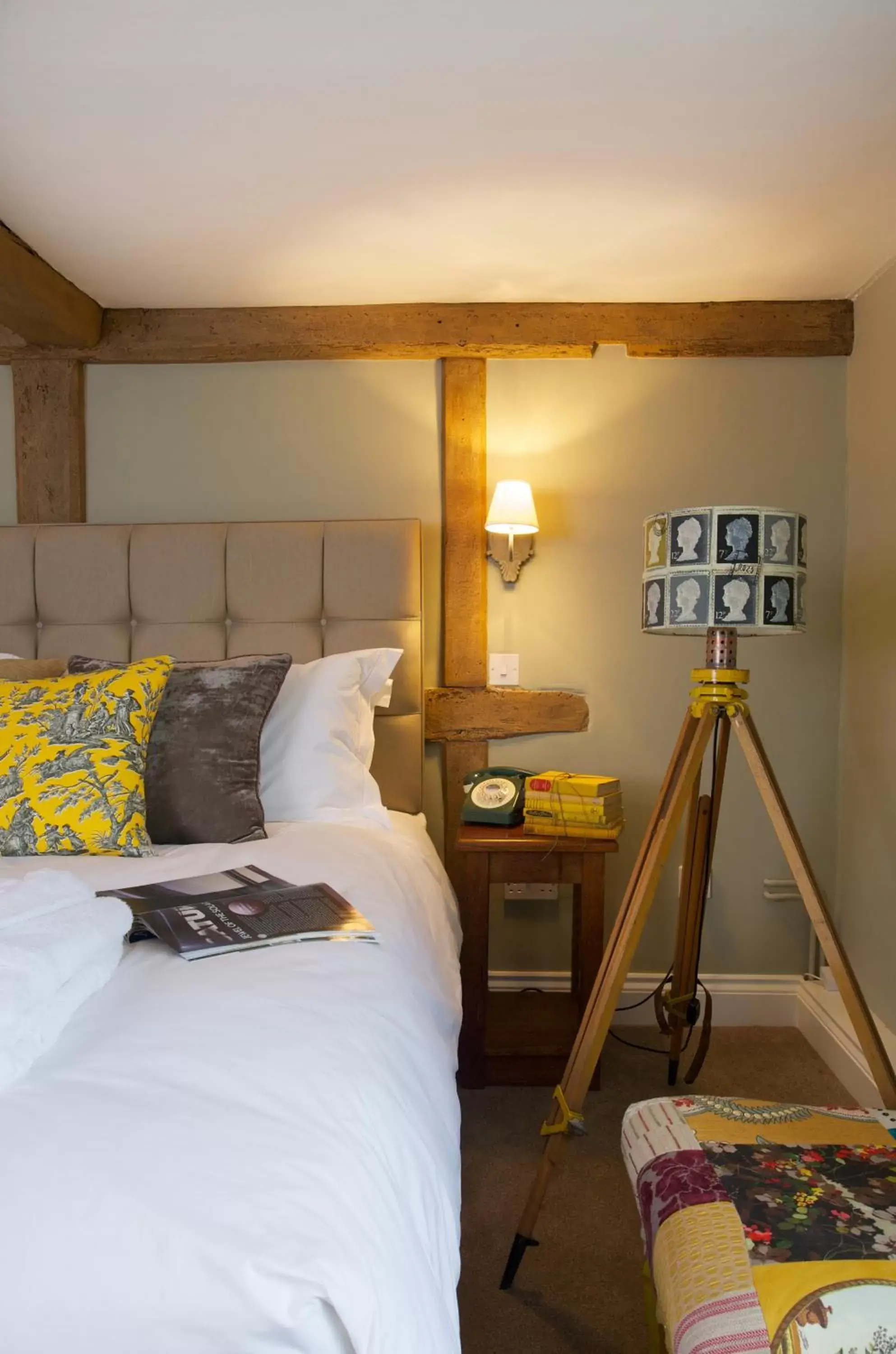 Bedroom, Bed in The Queen's Inn