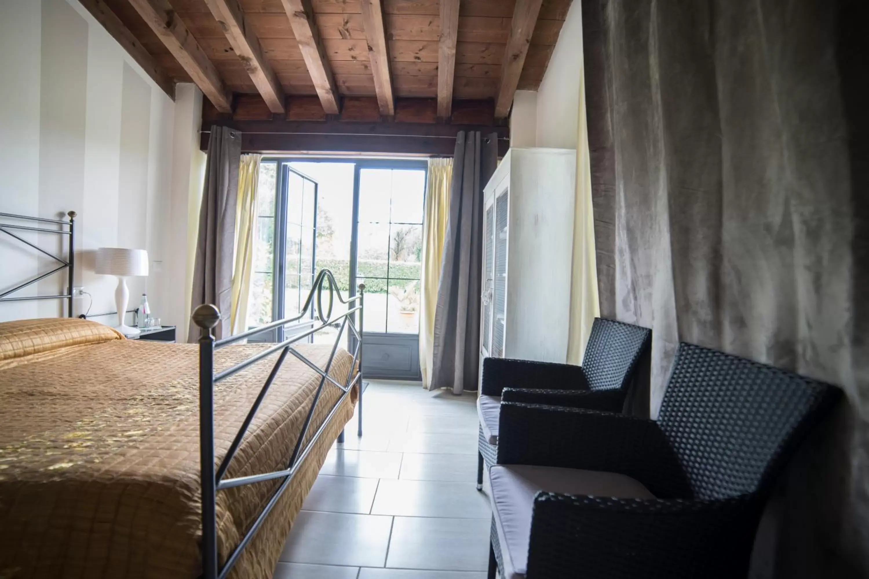 Photo of the whole room, Seating Area in Villa Franca in Franciacorta