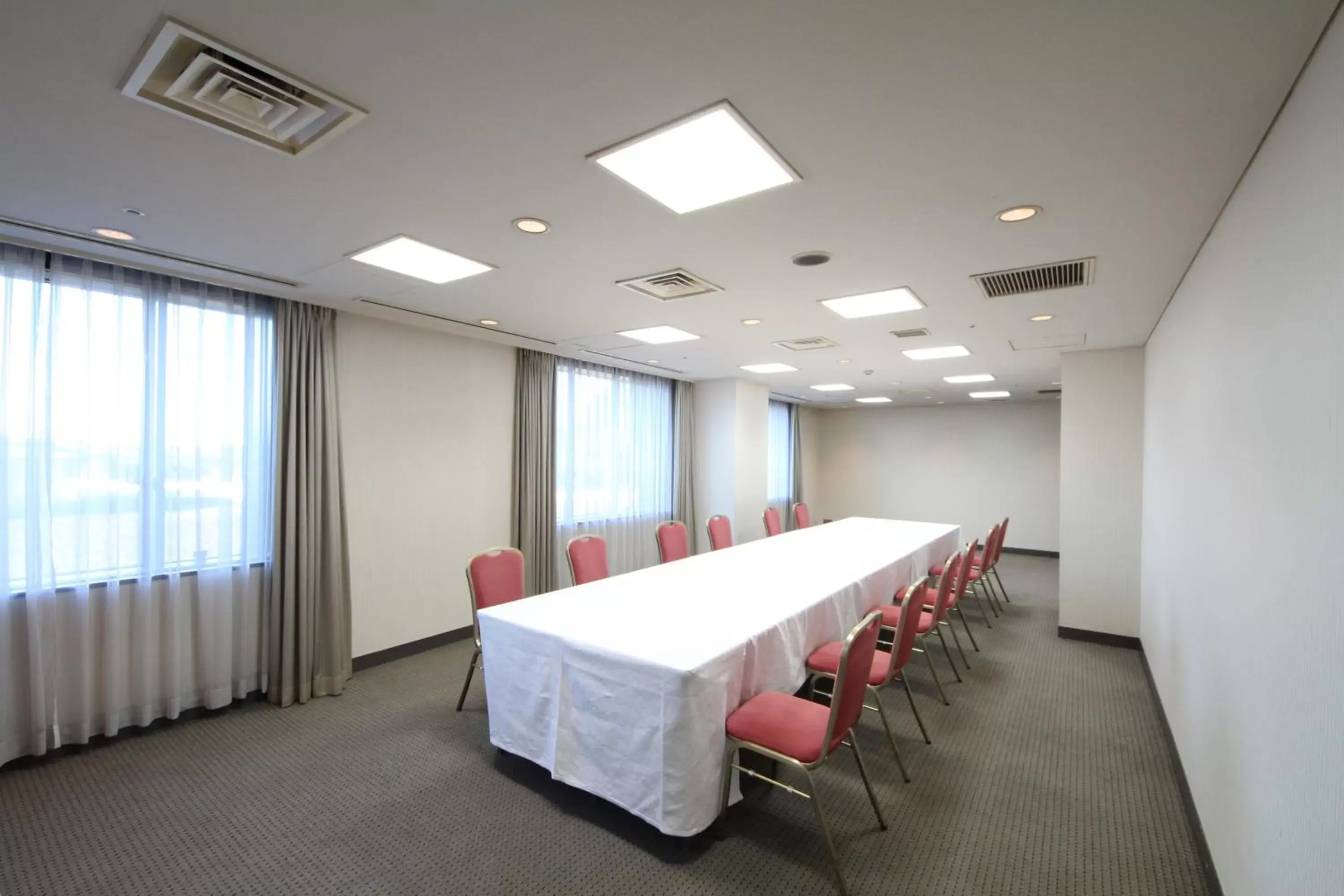 Meeting/conference room in HOTEL MYSTAYS PREMIER Narita