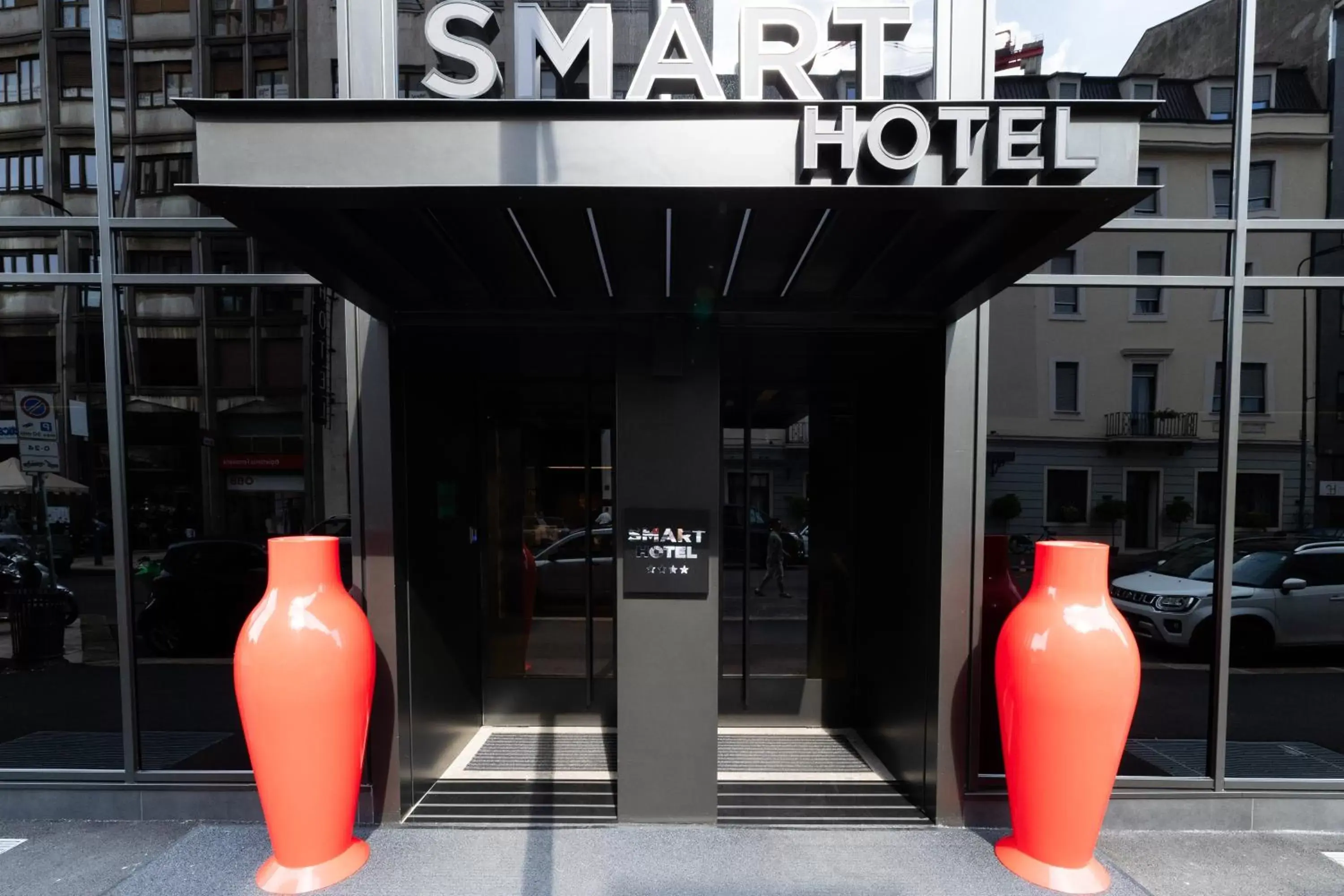 Property building in Smart Hotel Central