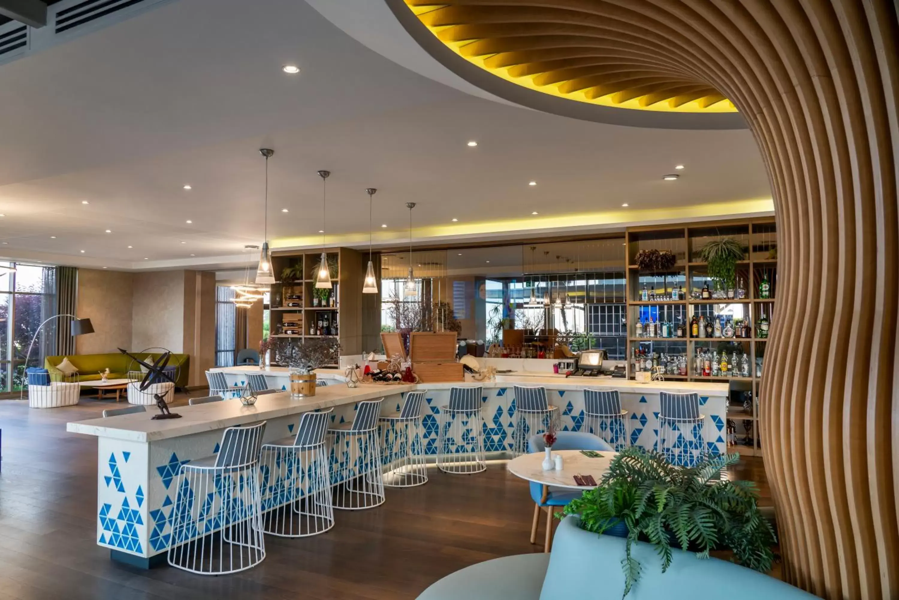 Lounge or bar, Restaurant/Places to Eat in Novotel Istanbul Zeytinburnu