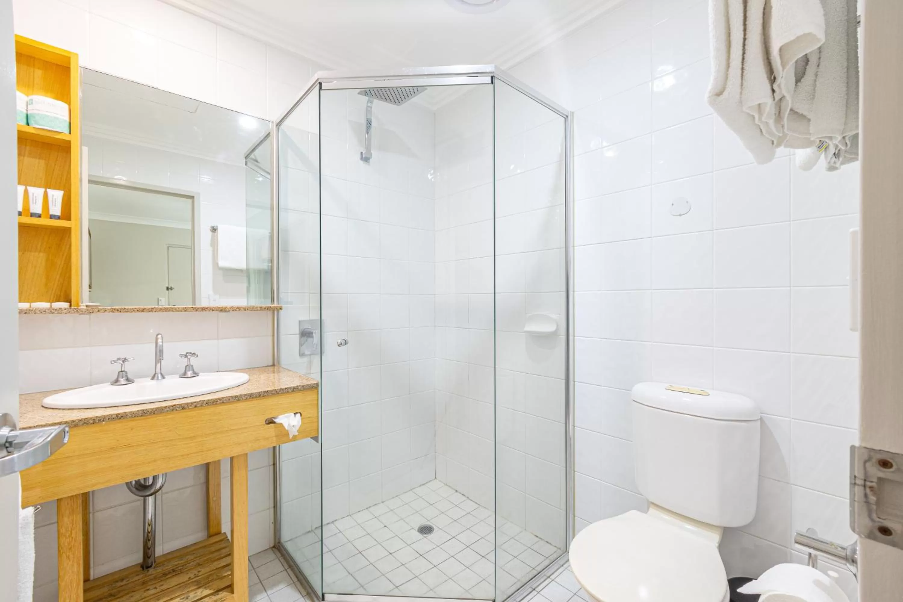 Bathroom in Seagulls