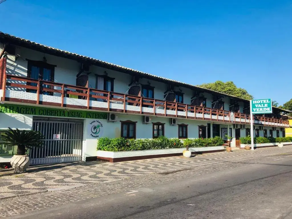 Property Building in Hotel Vale Verde