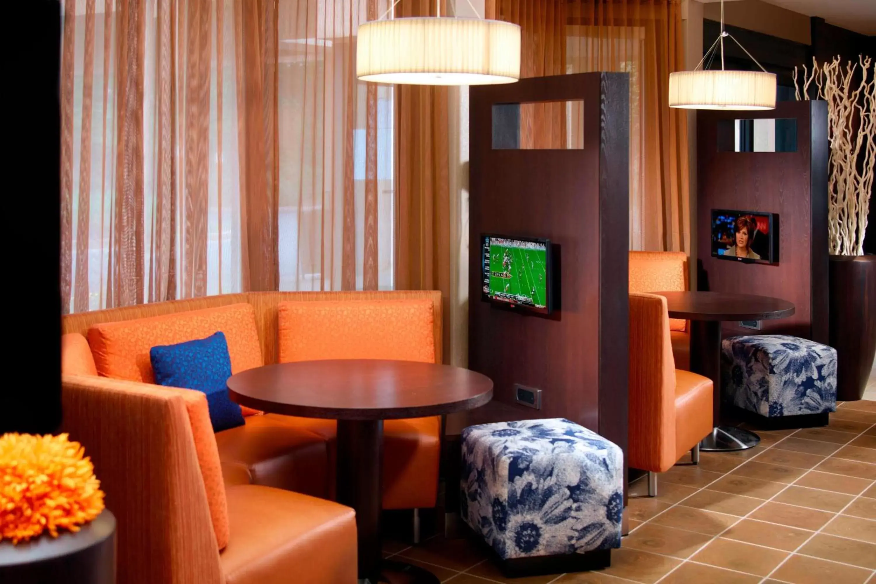 Other, Seating Area in Courtyard by Marriott Atlanta Duluth/ Gwinnett Place