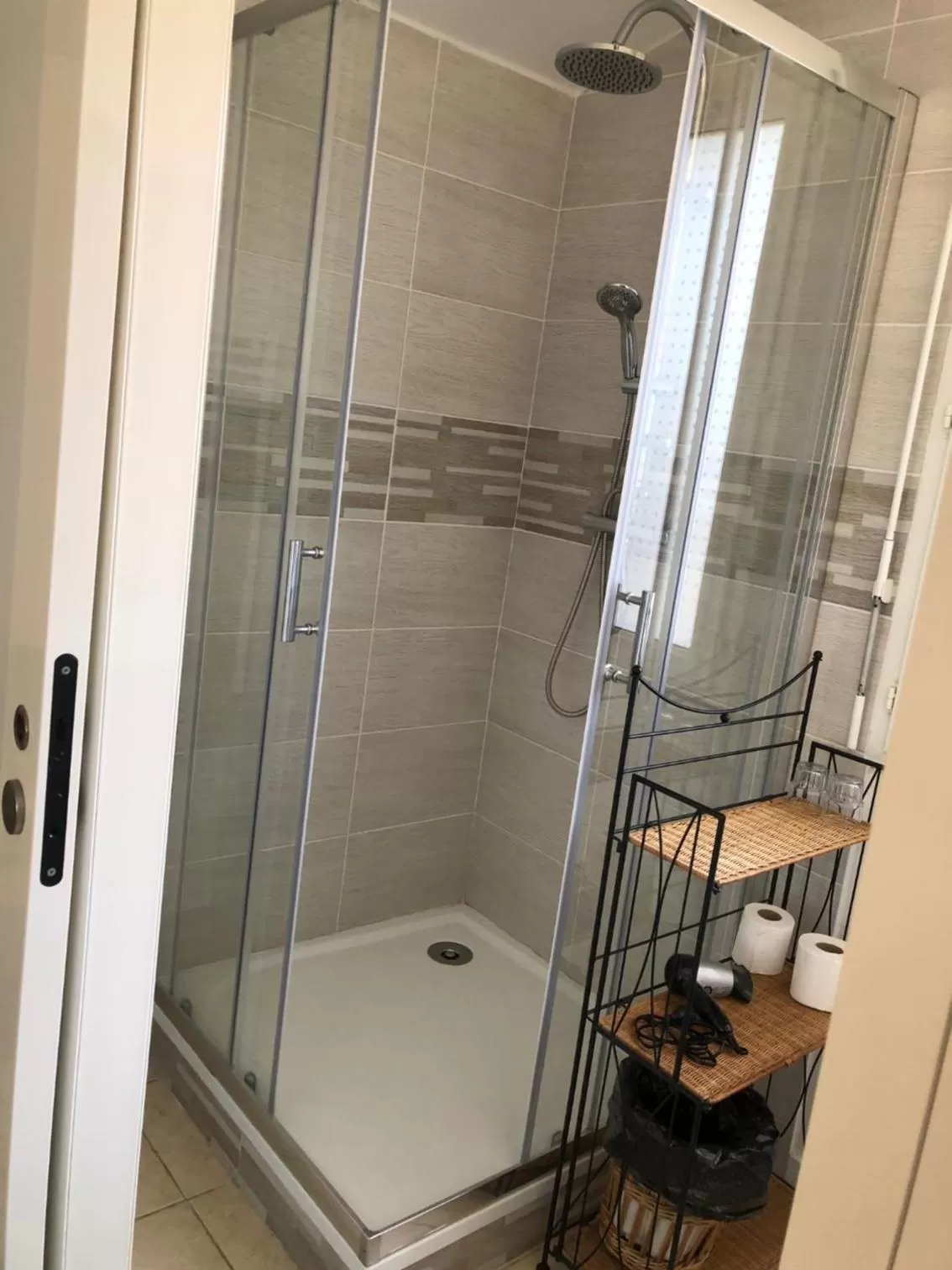 Bathroom in chambres d'hotes Labatut