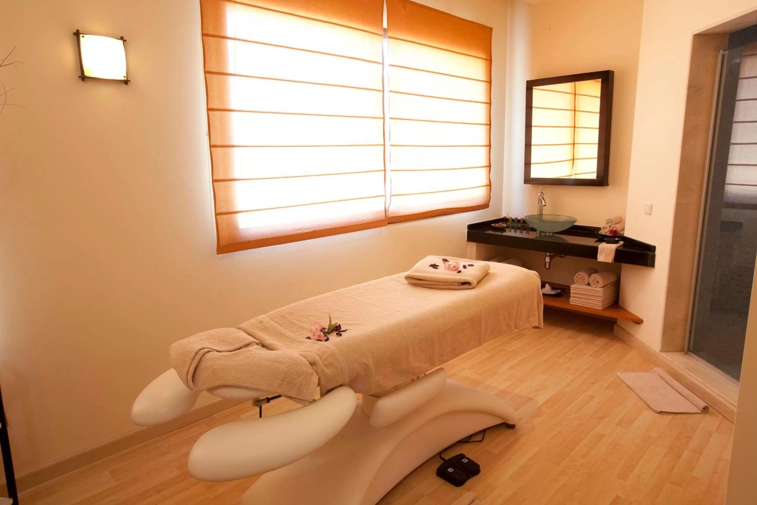 Spa and wellness centre/facilities in Hospes Palacio de Arenales & Spa