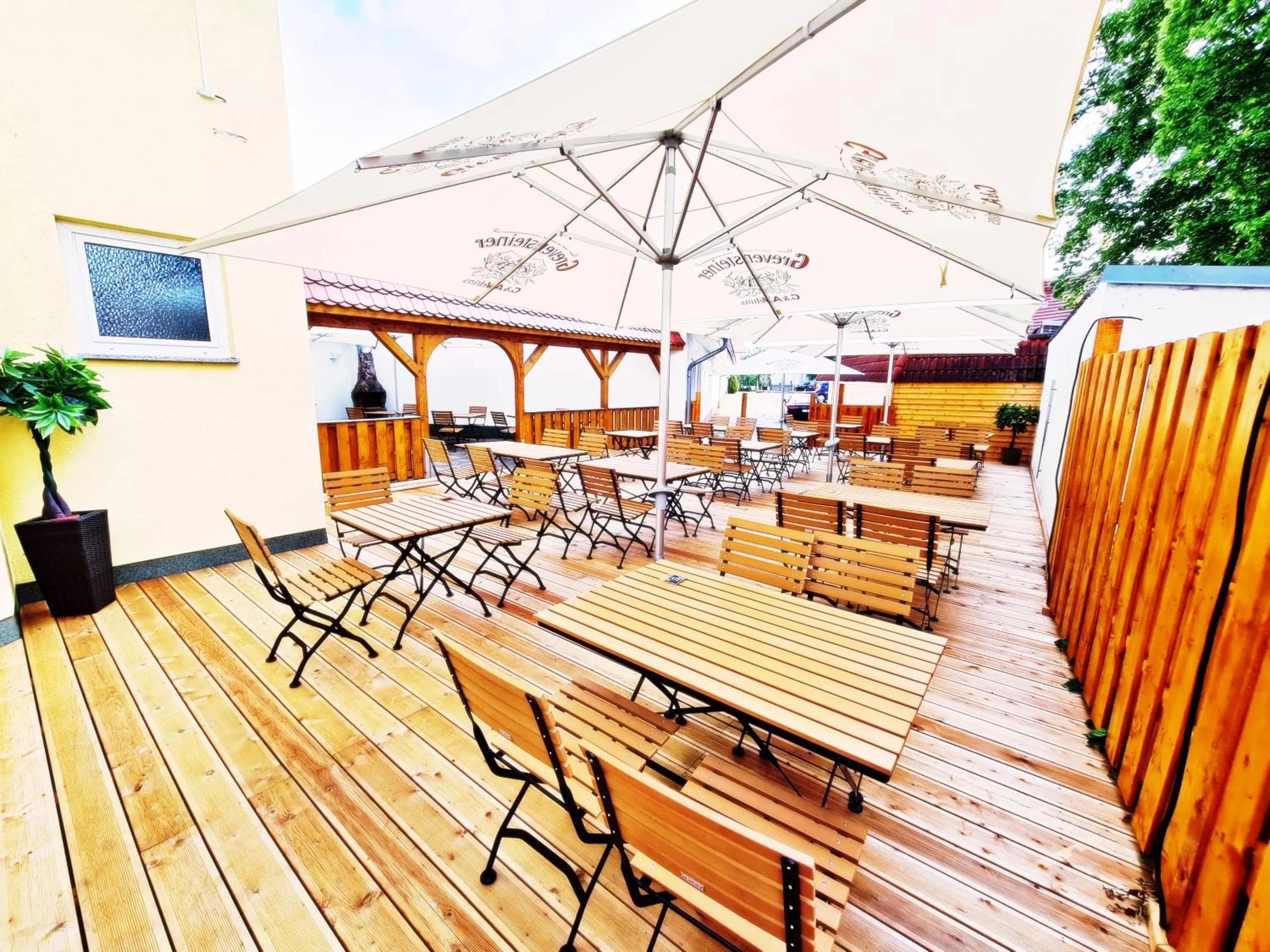 Balcony/Terrace in DM Hotels & Apartments - Hotel Deutsches Haus