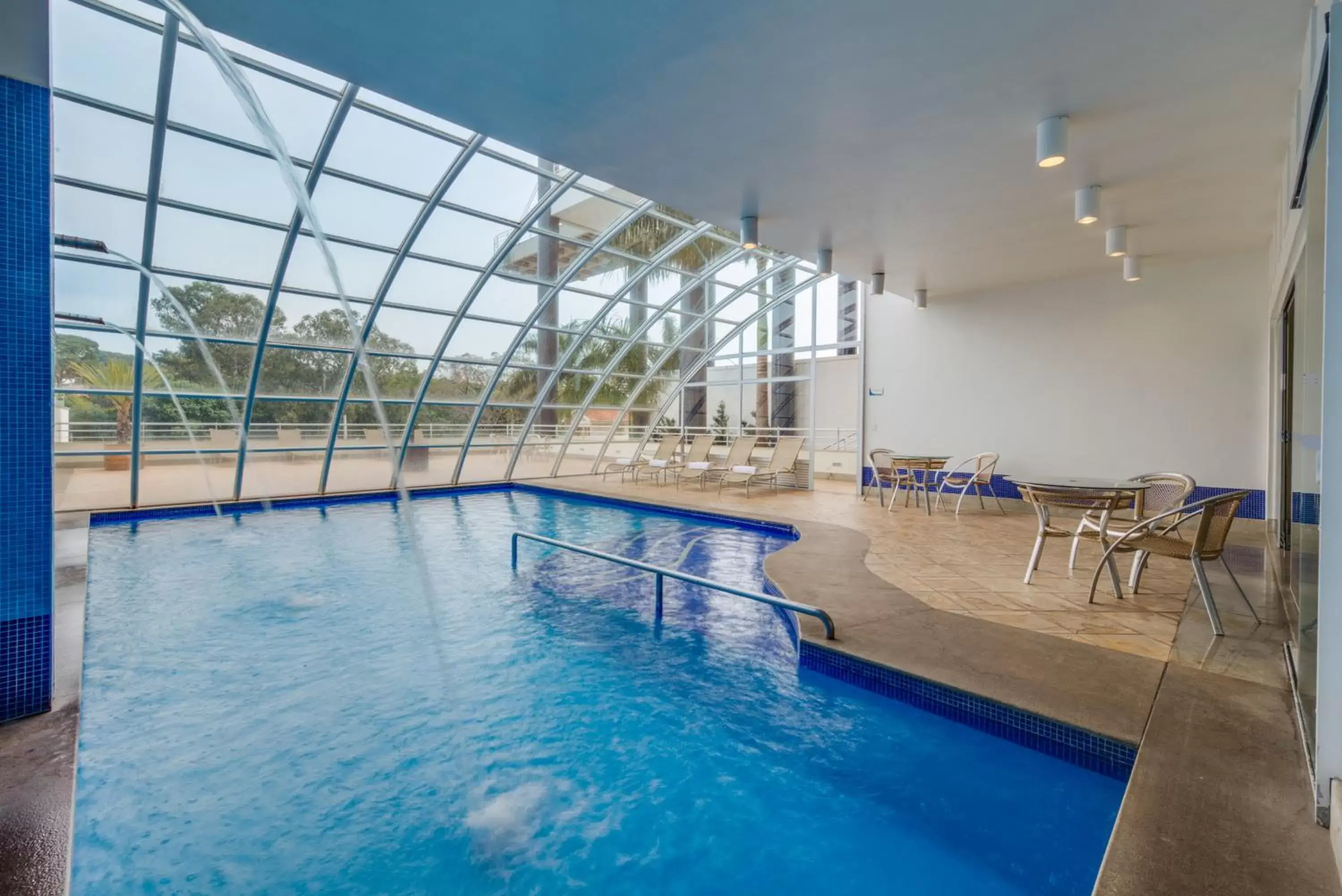 Swimming Pool in Blue Tree Premium Londrina