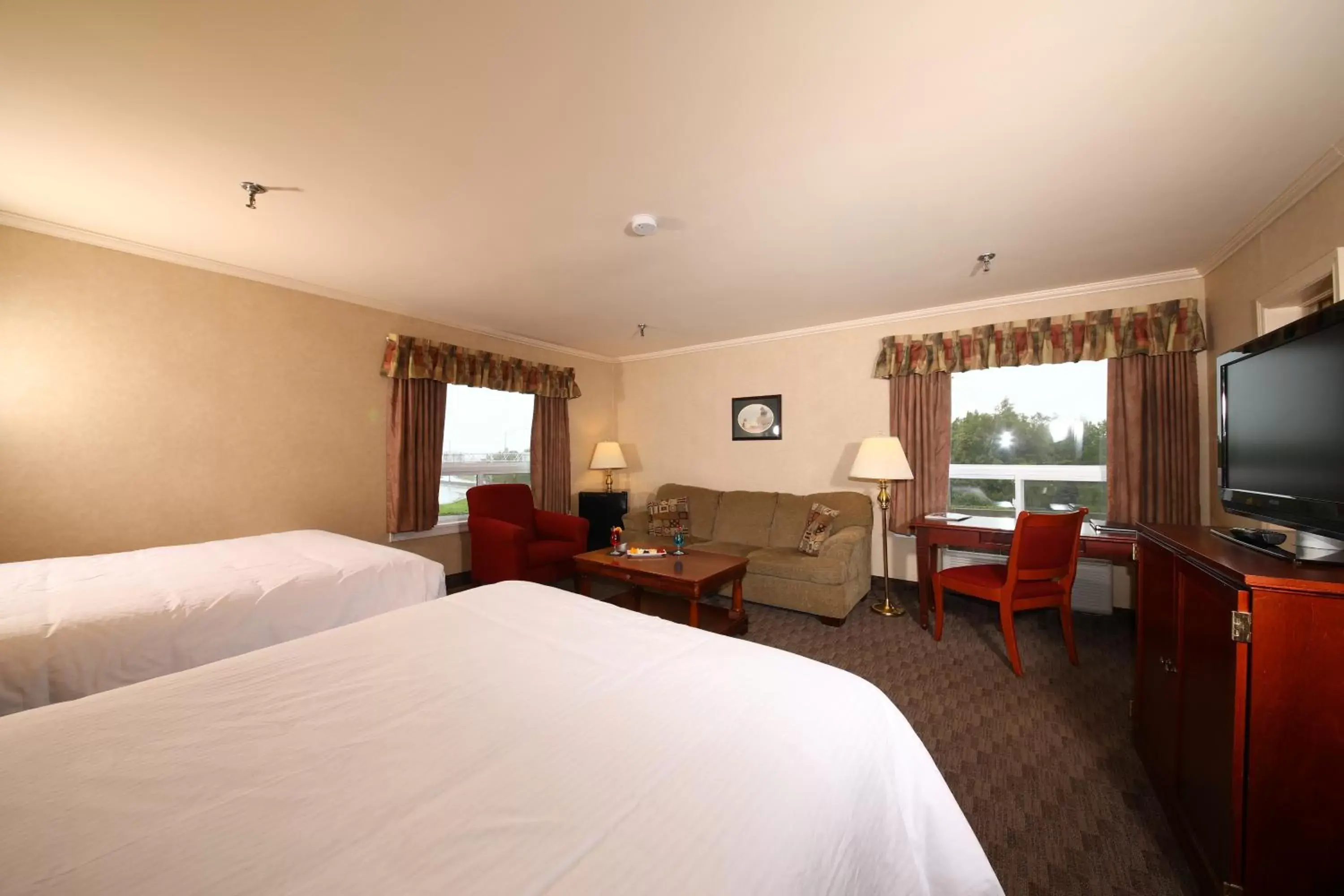 Bedroom in Mount Peyton Resort & Conference Centre