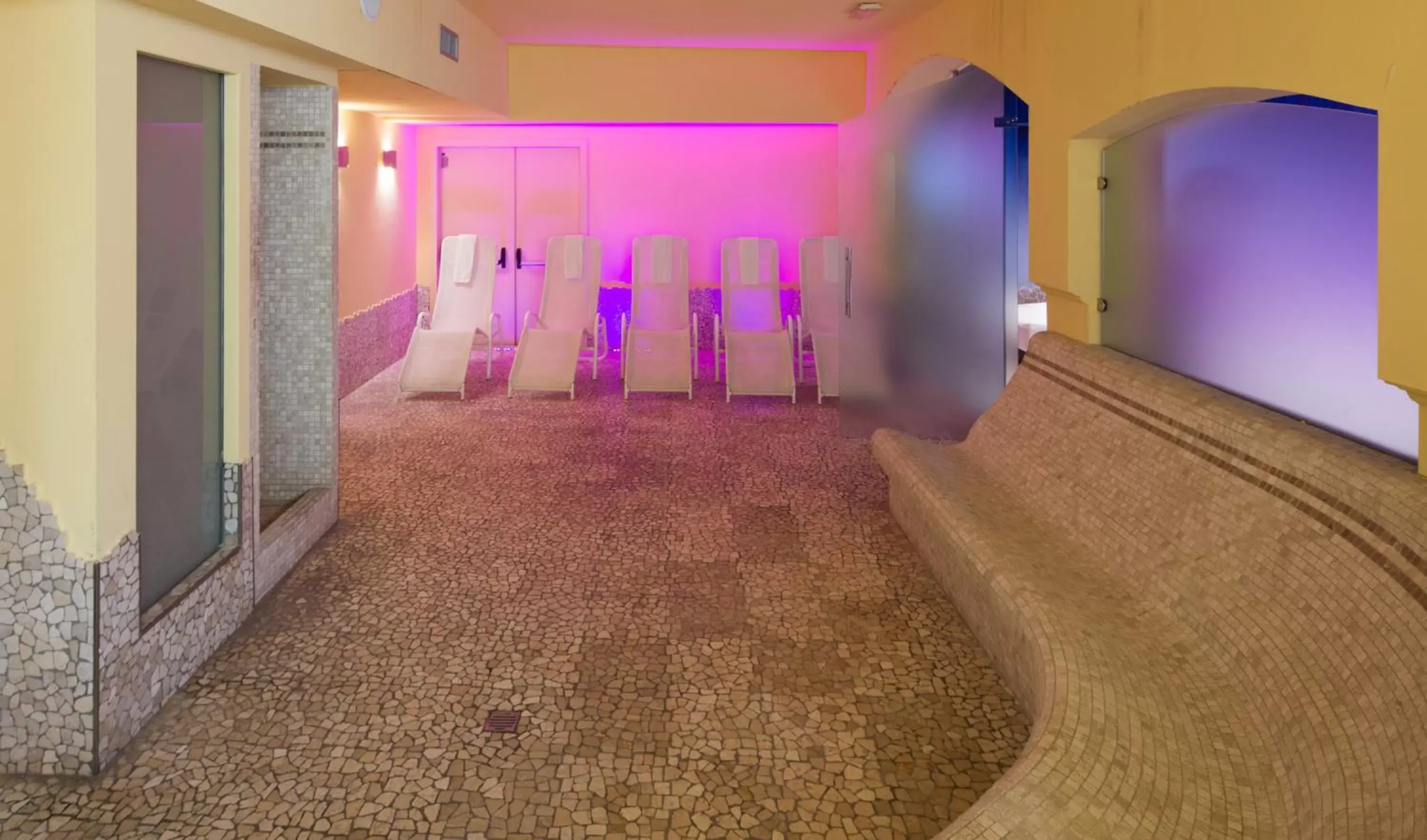 Spa and wellness centre/facilities in Art & Hotel Aeroporto