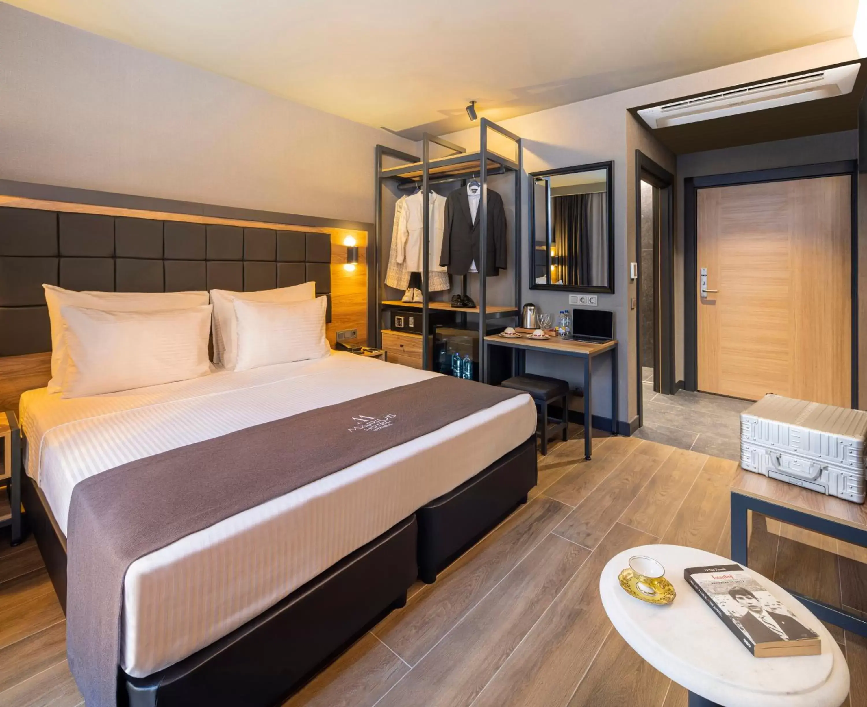 Massage, Bed in Marius Hotel Massage, Bed in Marius Hotel