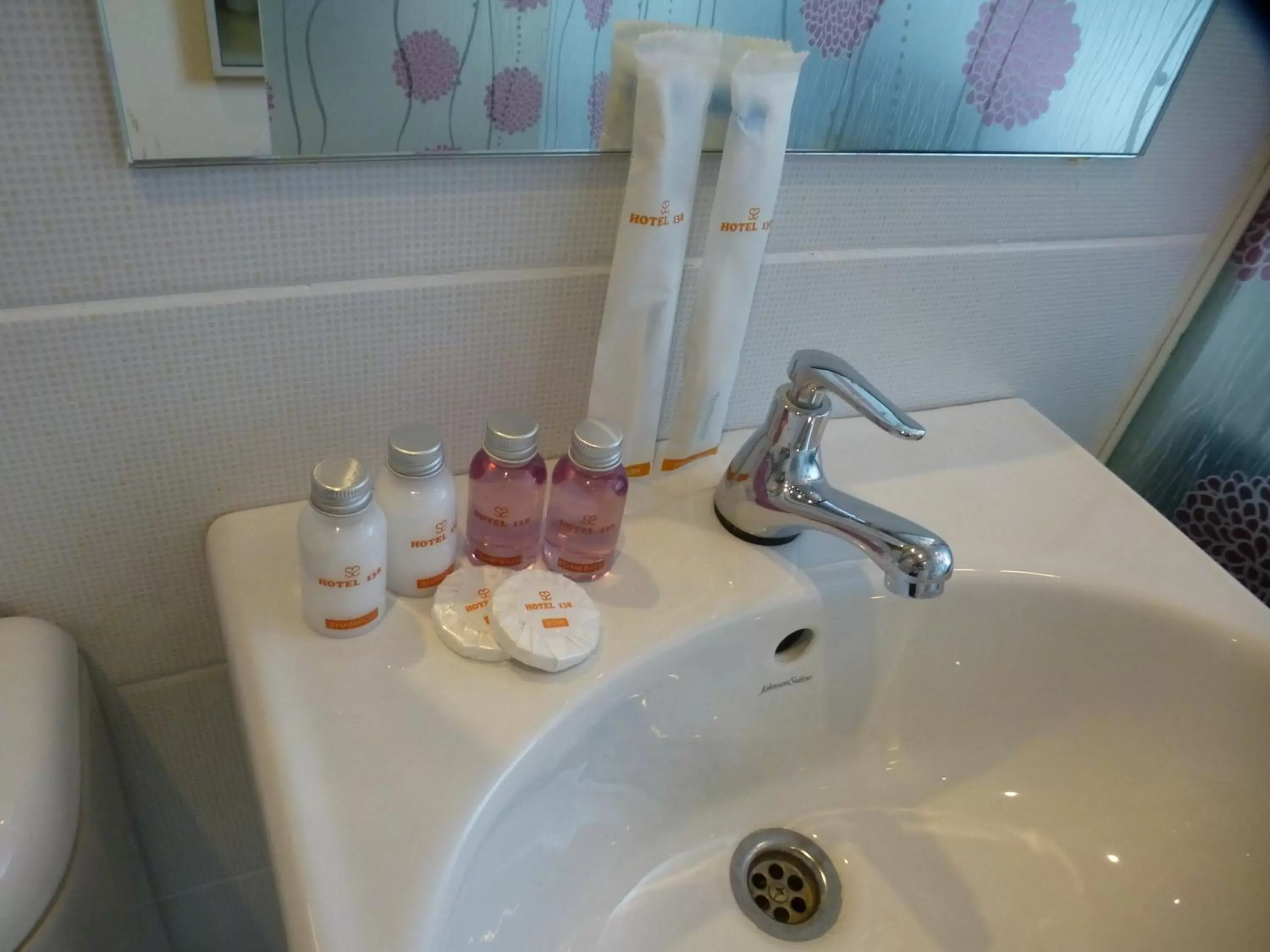Shower, Bathroom in Hotel 138 @ Bestari